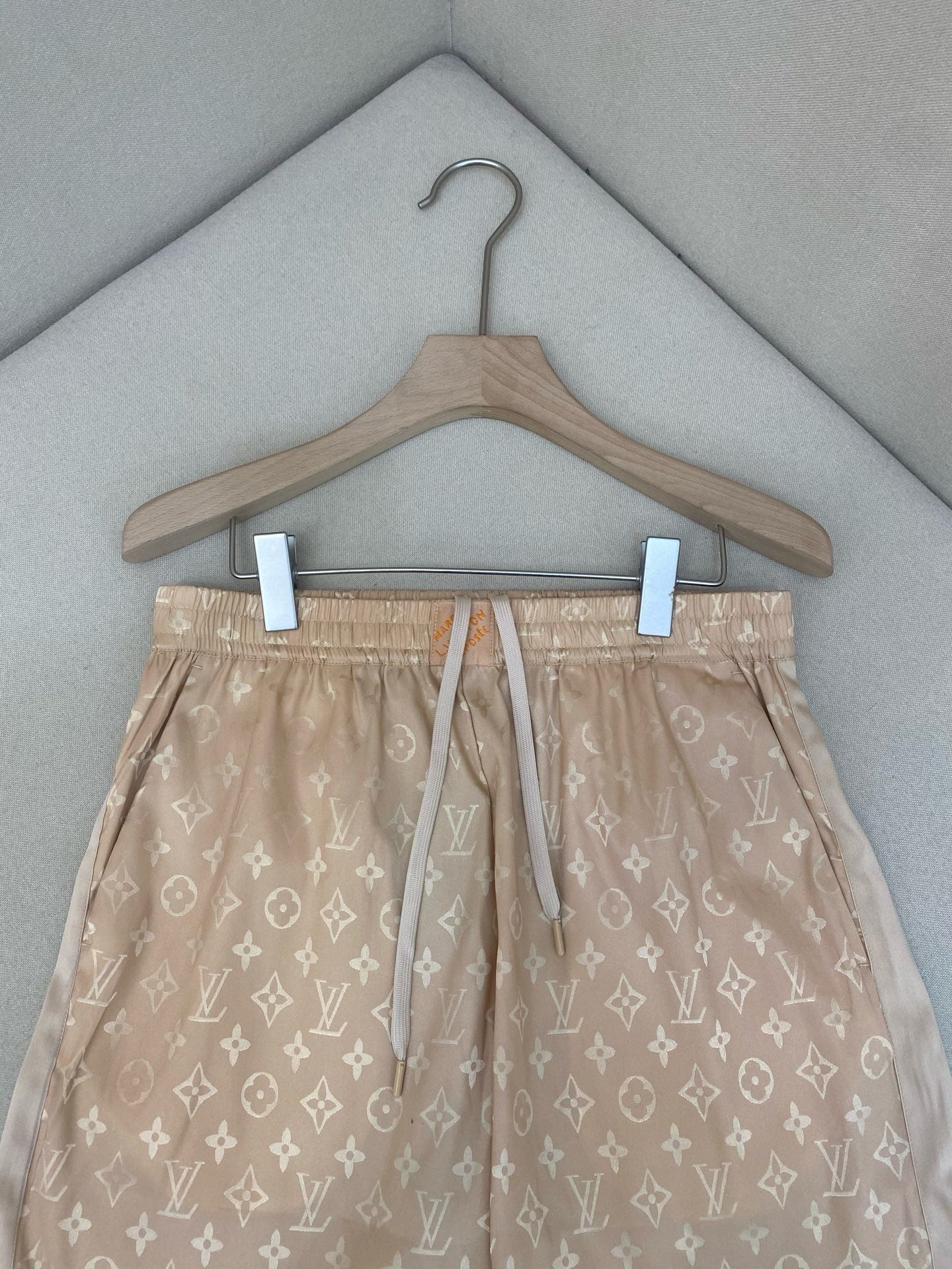 Multi-color Short