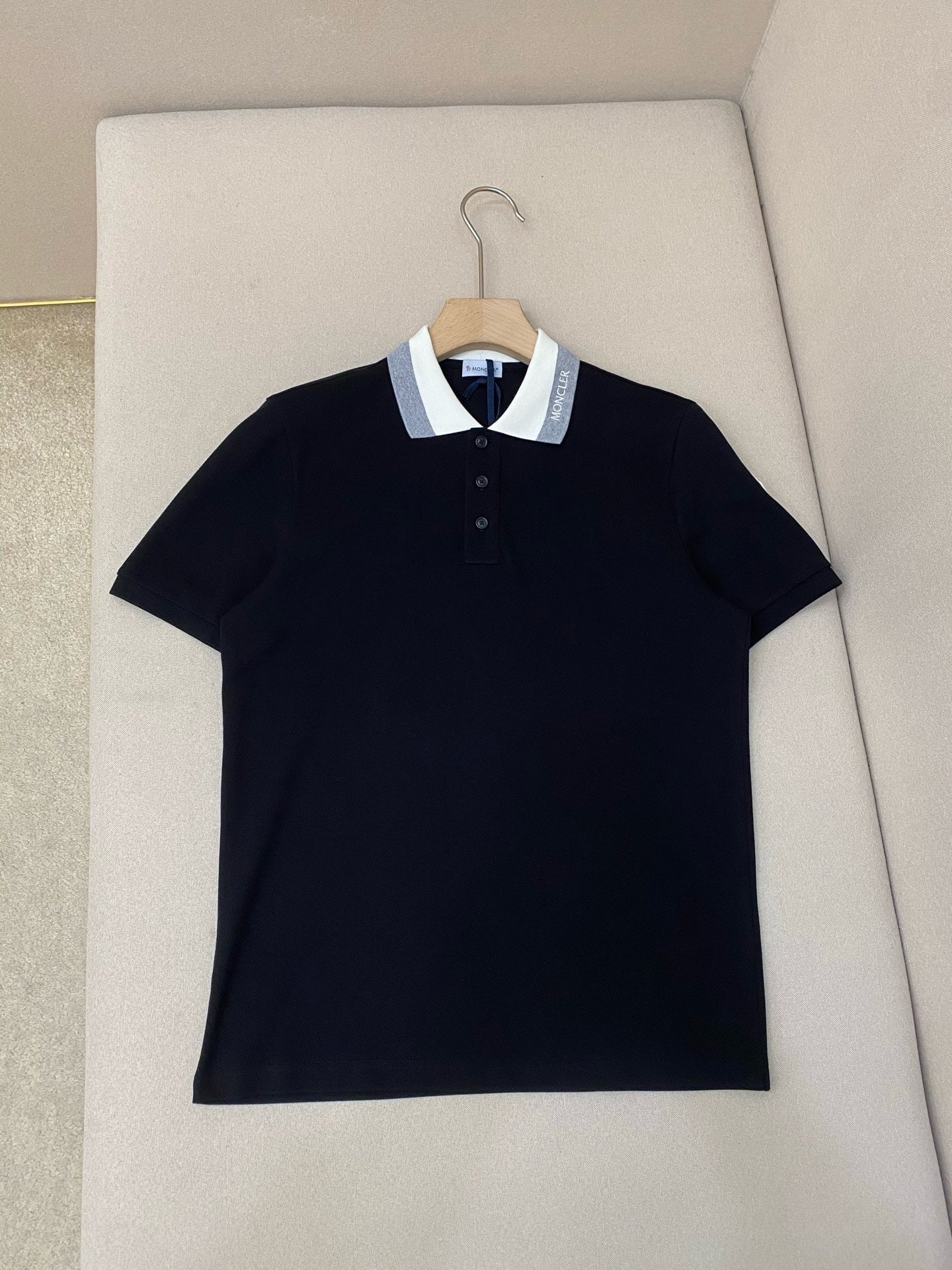 Black and White Polo - FashionHype.xyz