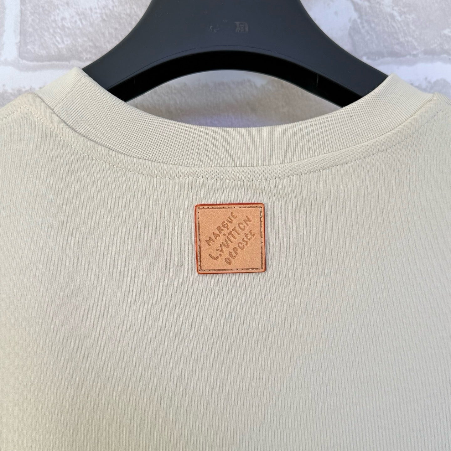 Off-white T-Shirt