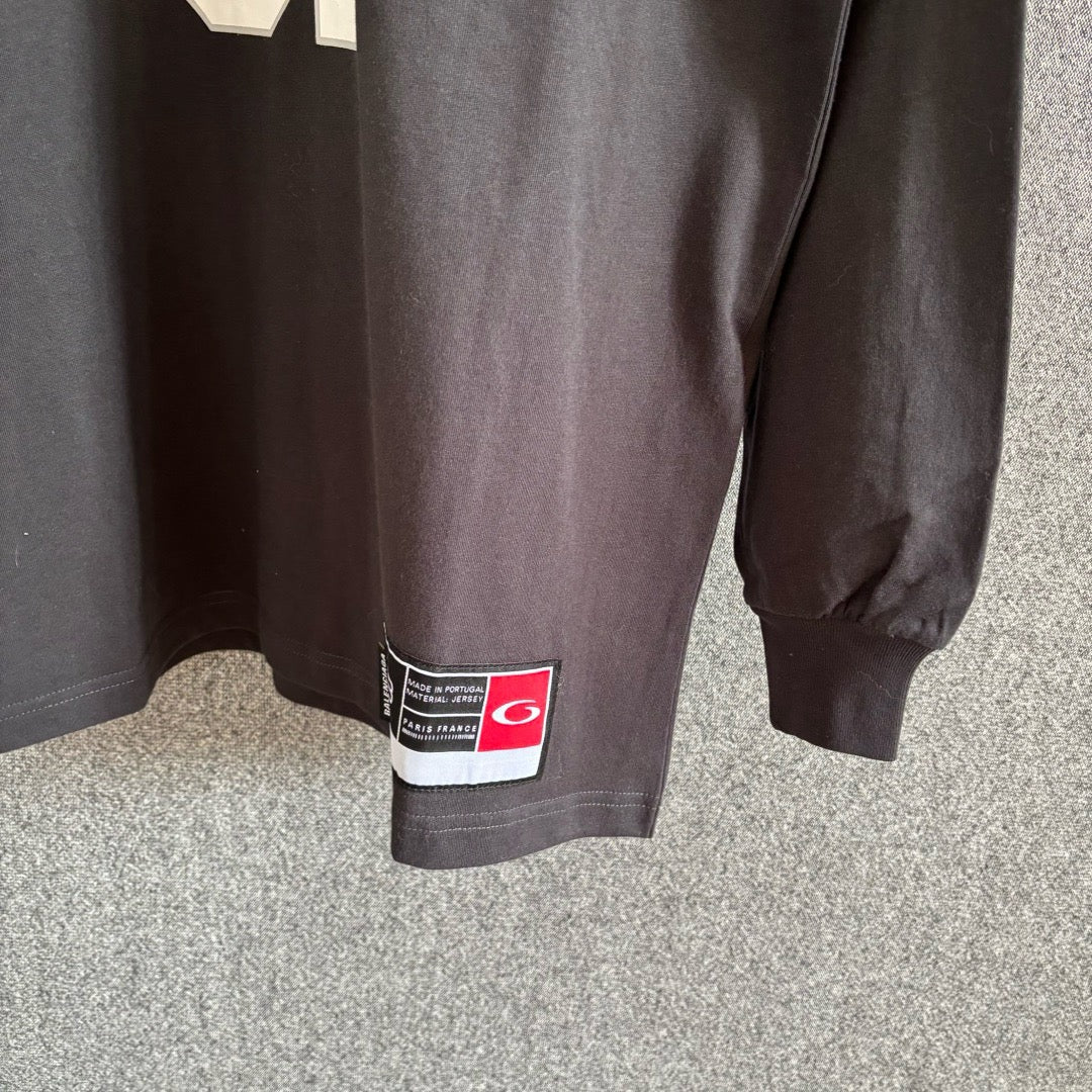 Black and White Sweatshirt