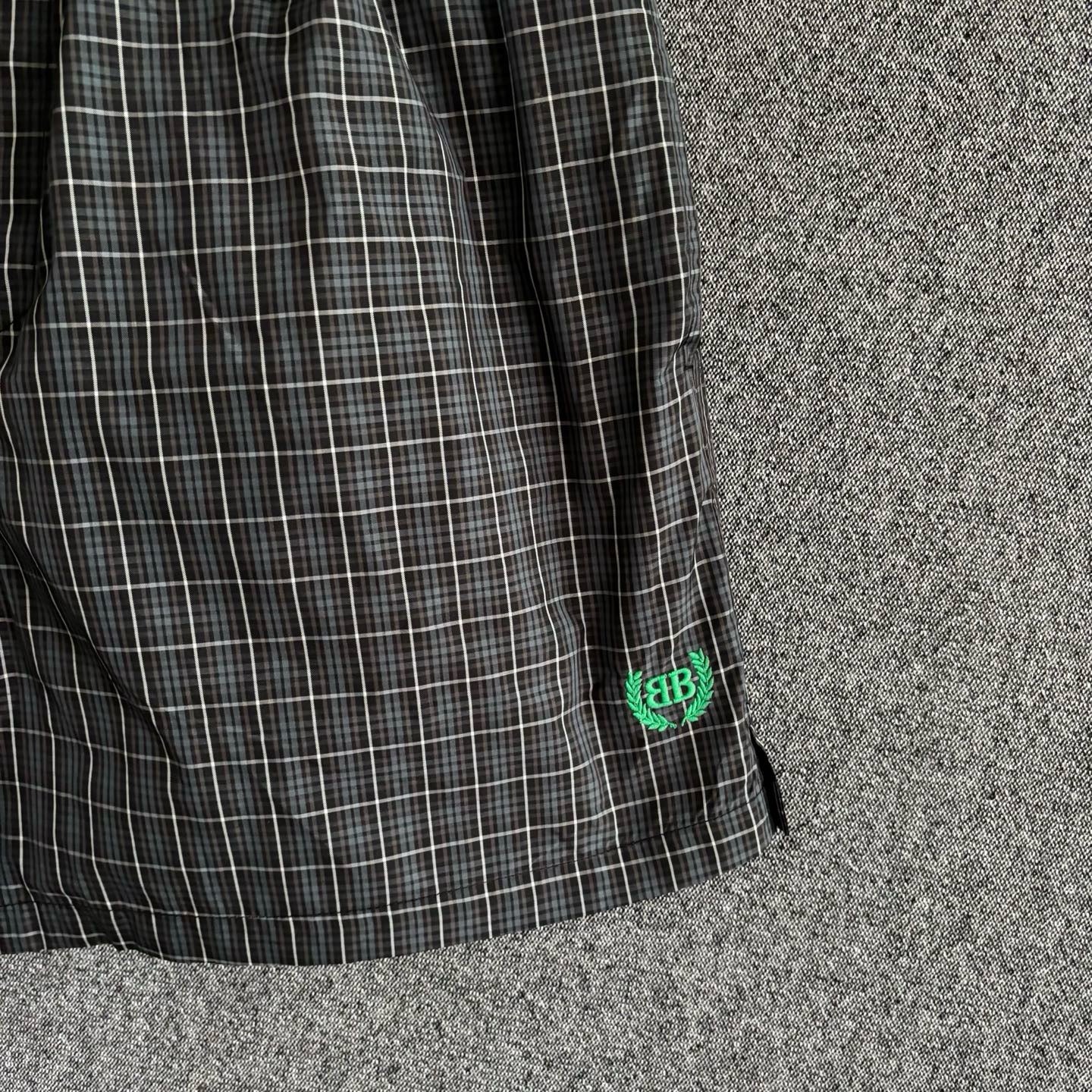 Black Short