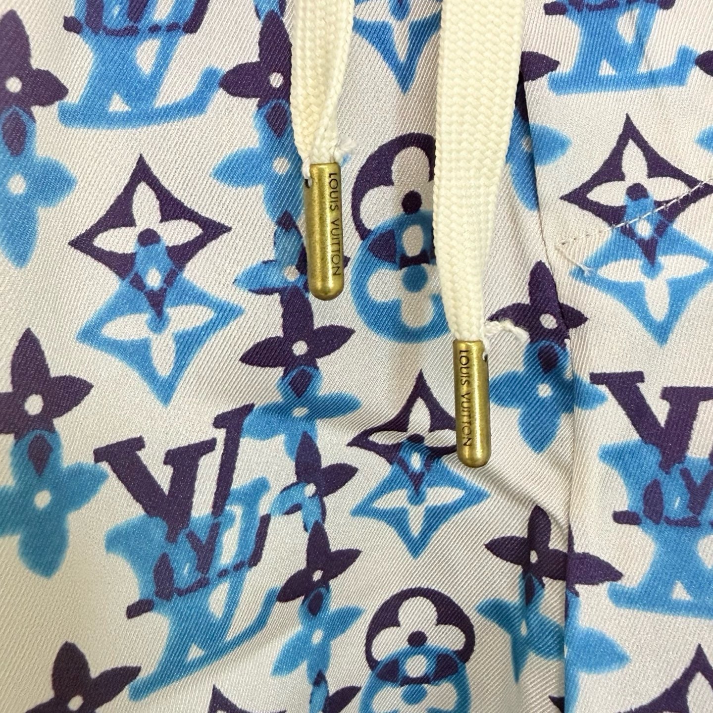 Multi-color Short