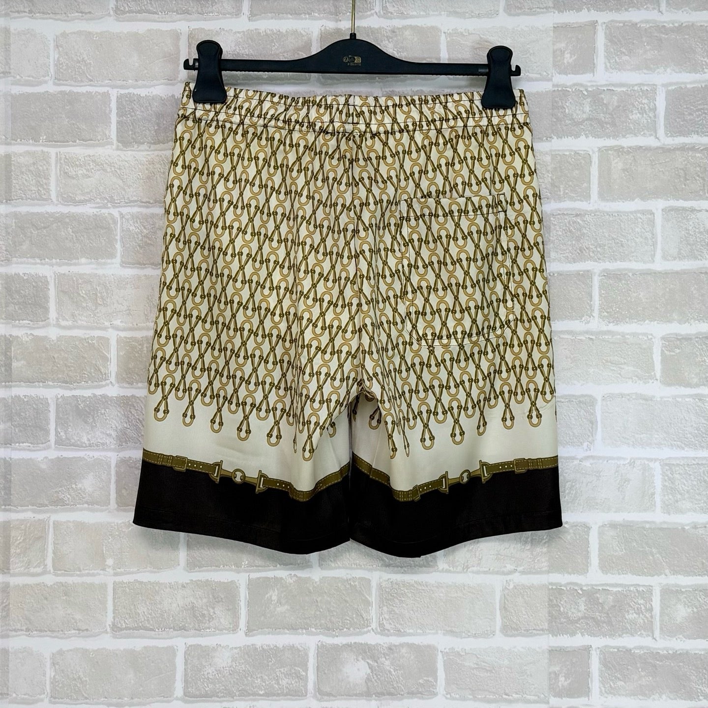 Multi-color Short