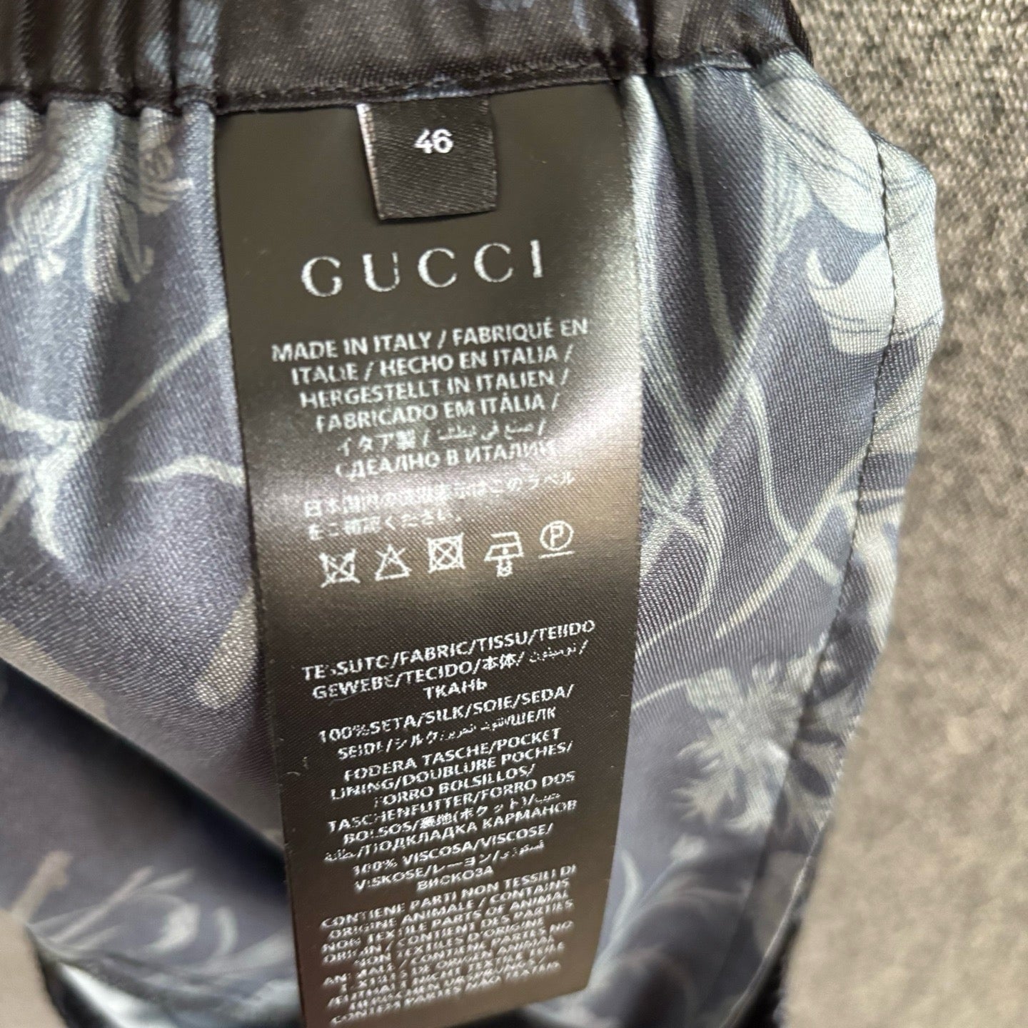 Multi-color Short