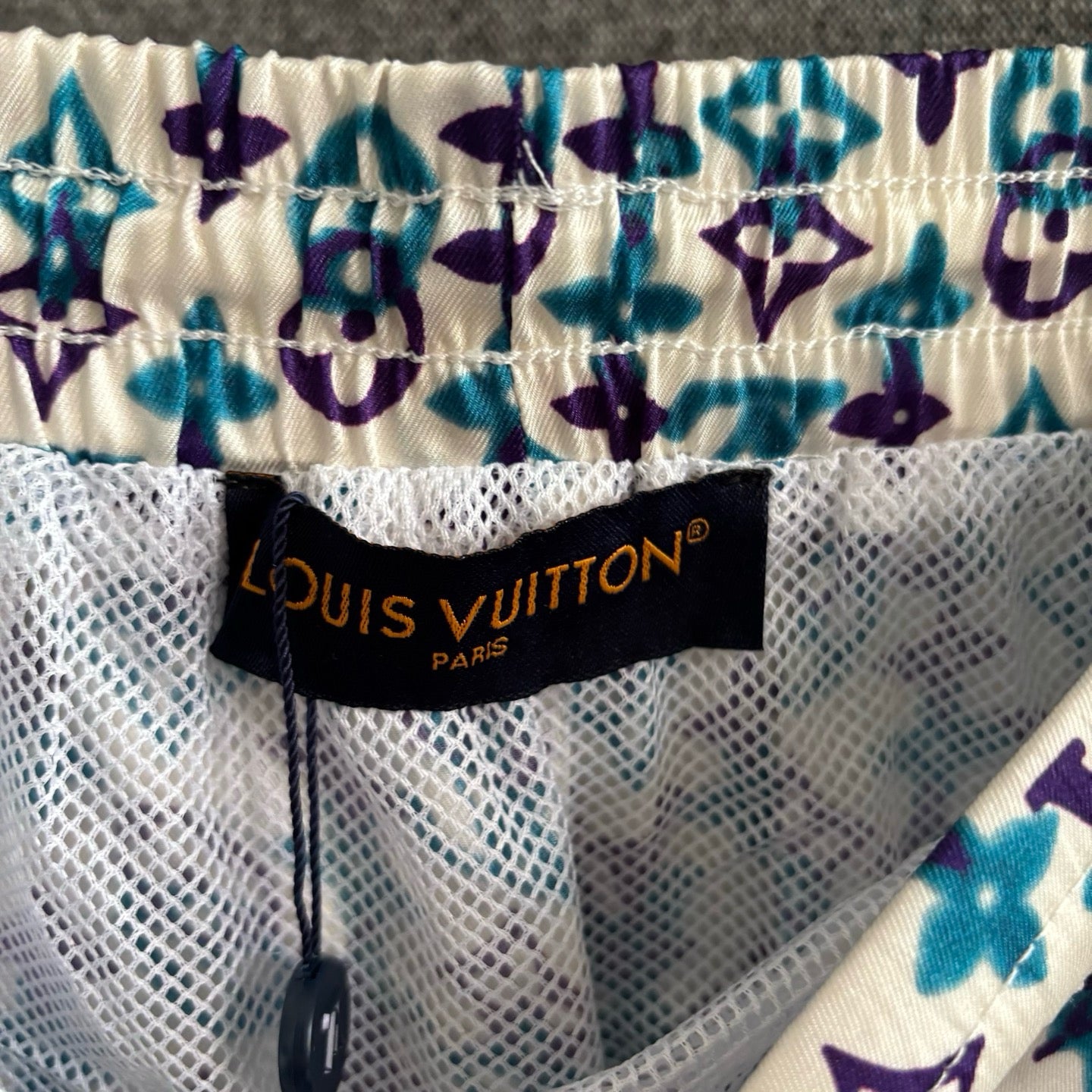 Multi-color Short
