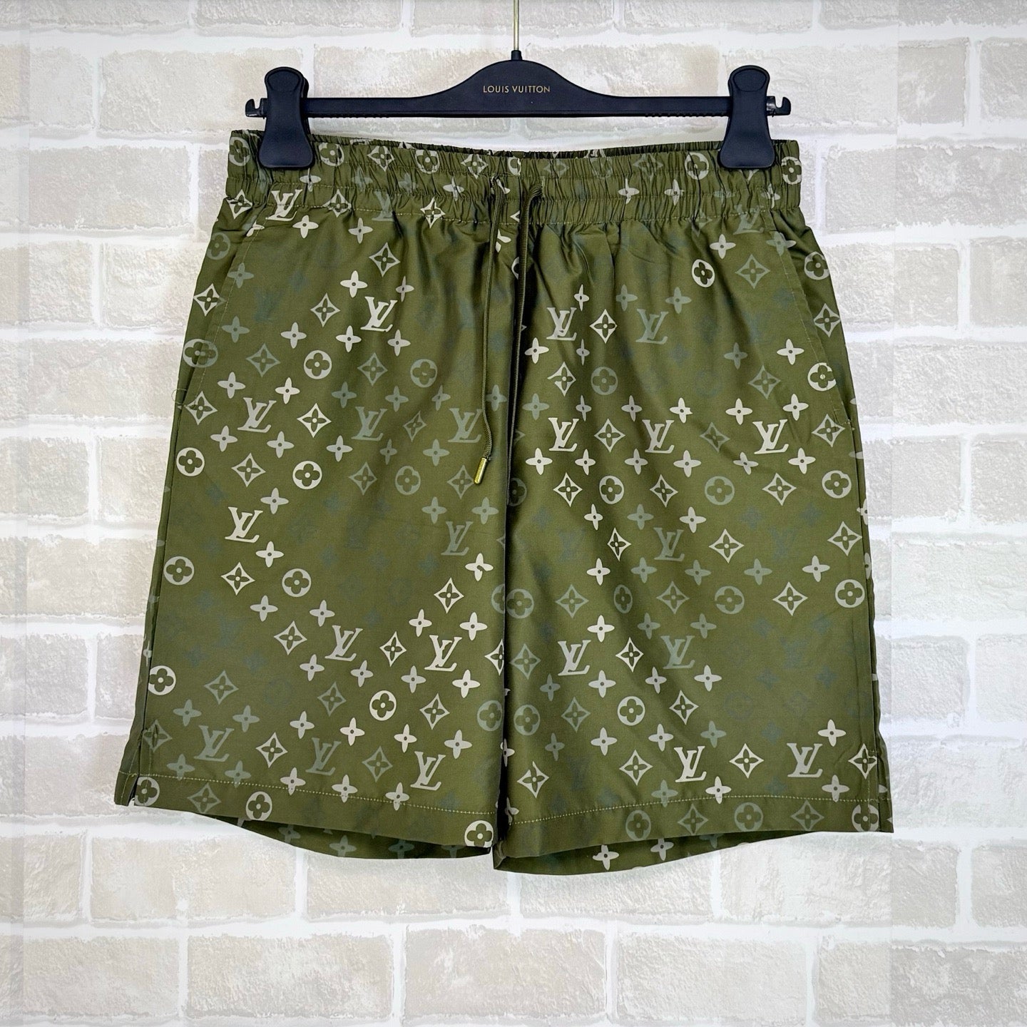 Dark green Short