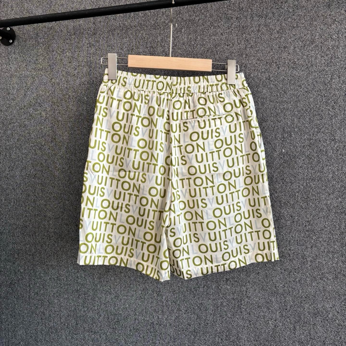 White dark green Short