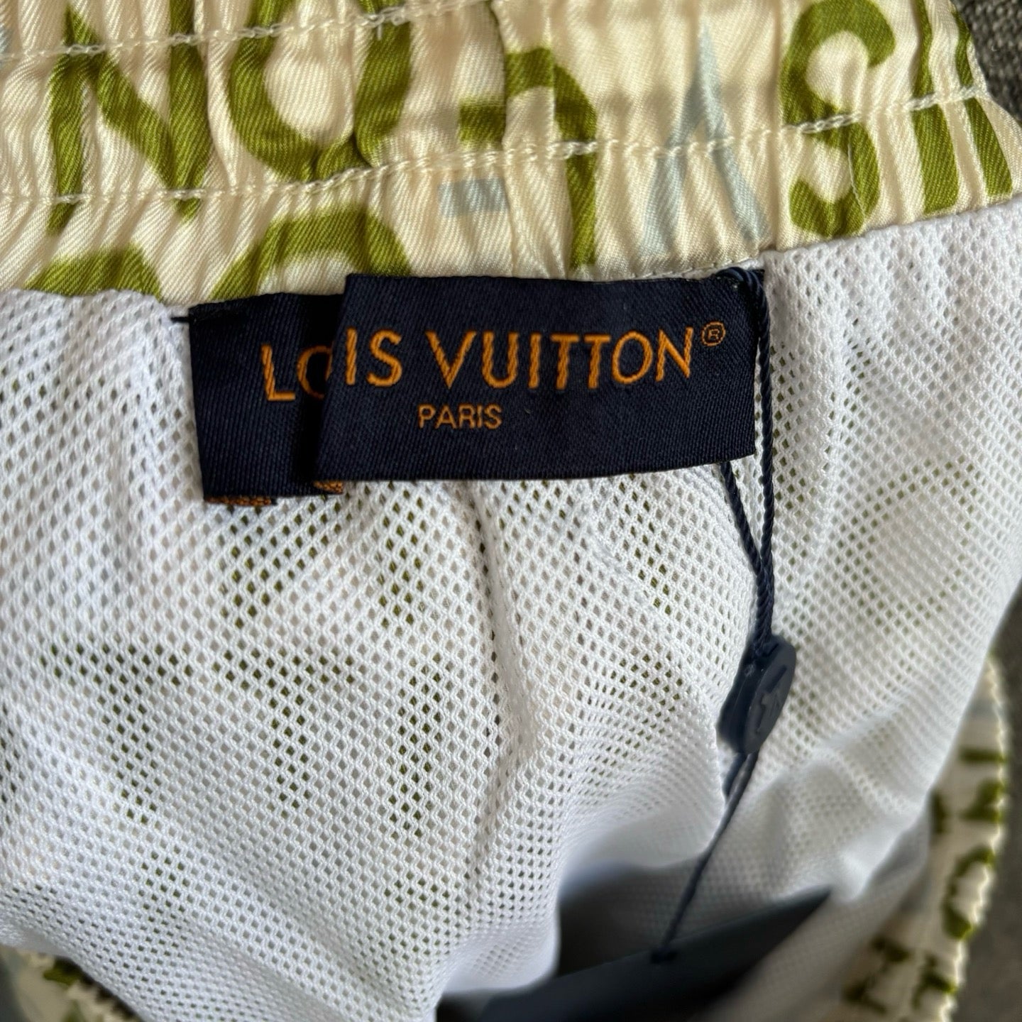 White dark green Short