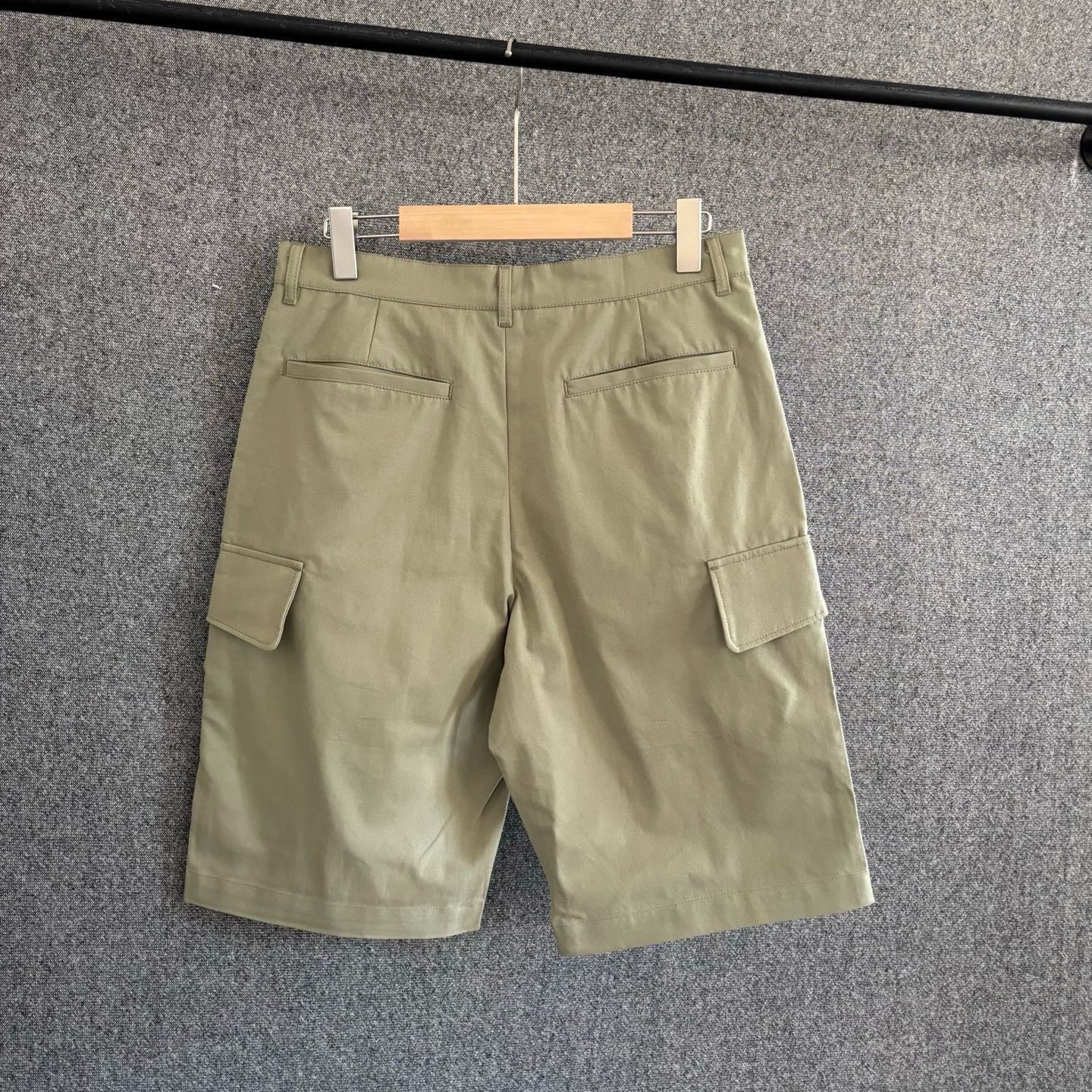 Beige and Saga green Short