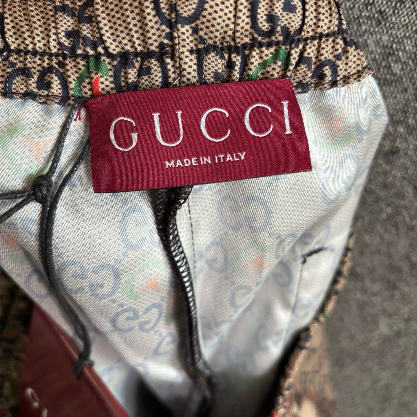 Multi-color Short