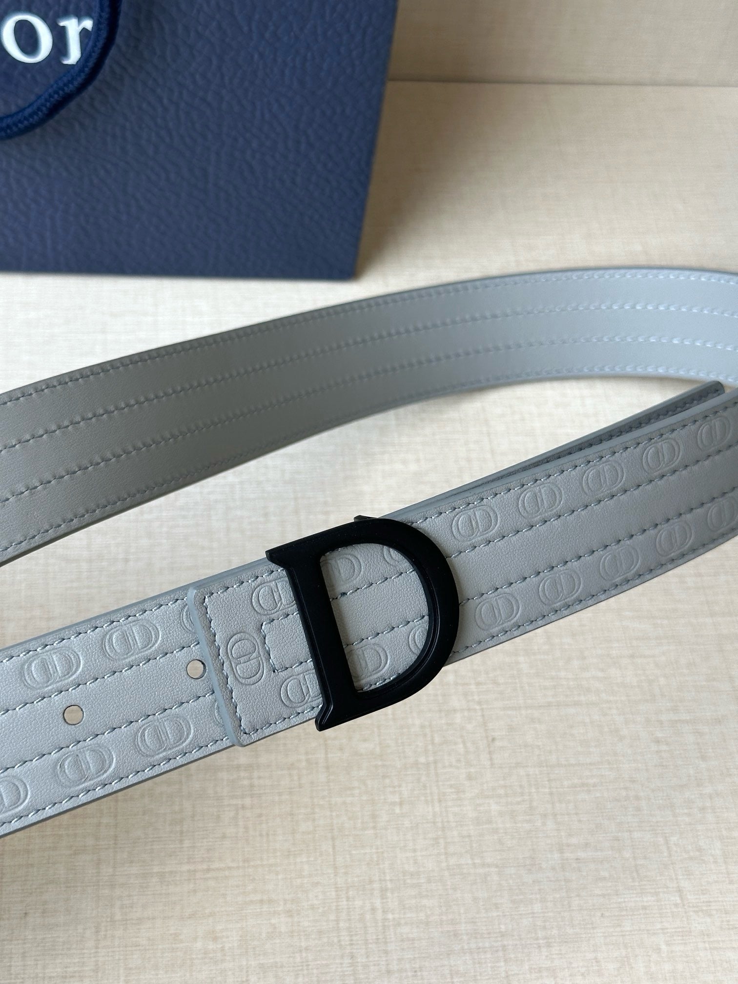 Light grey and Black Belt