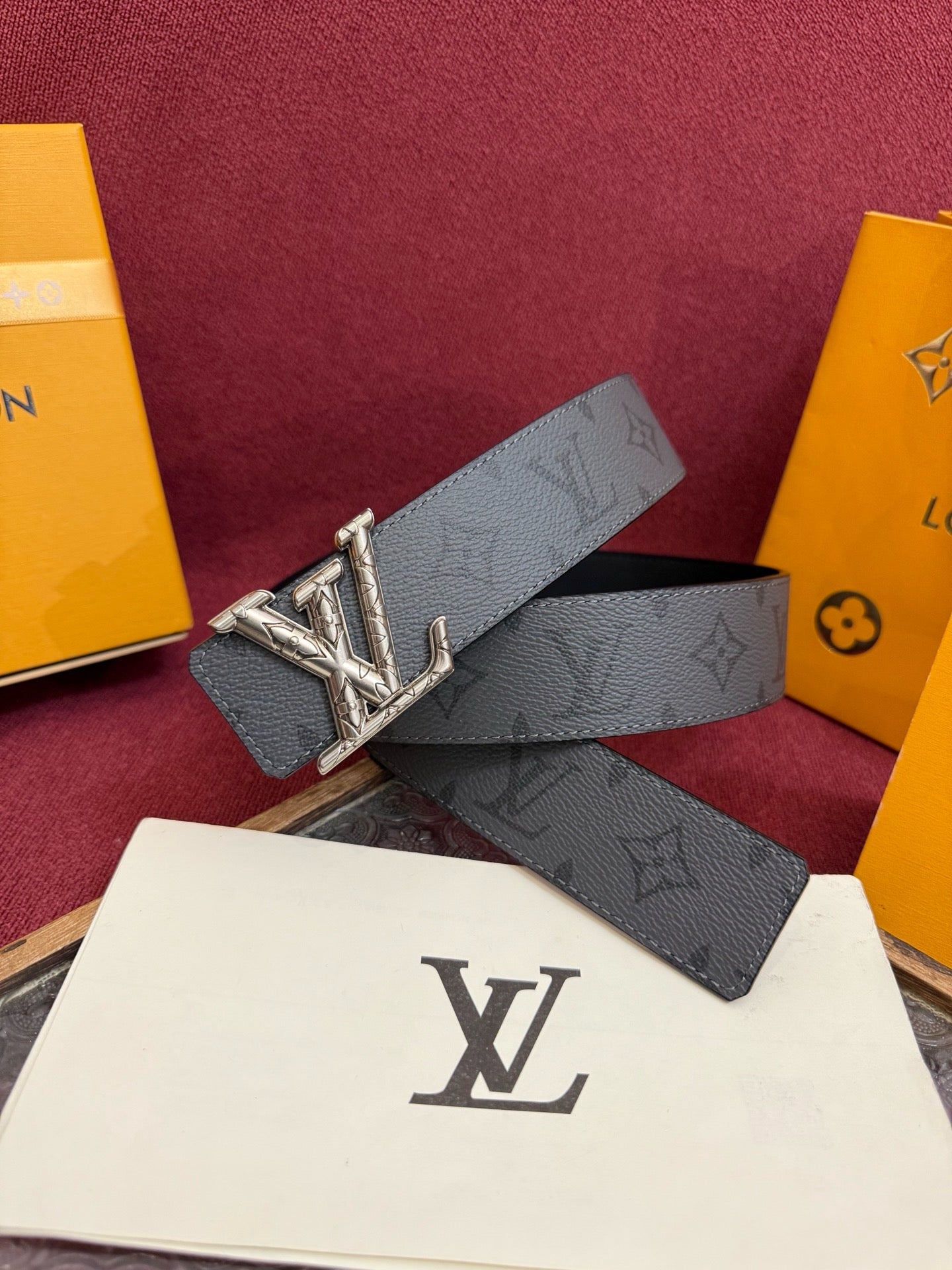 Dark grey Belt - FashionHype.xyz