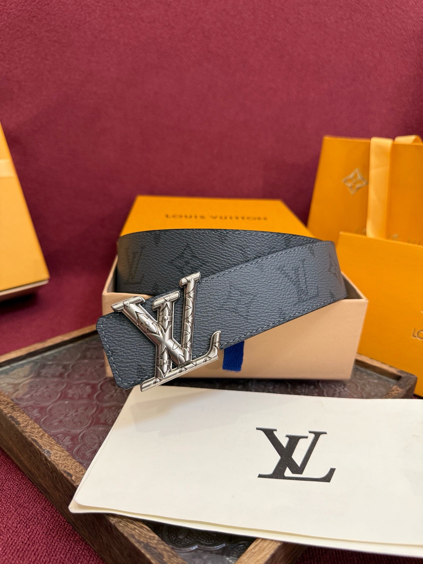 Dark grey Belt - FashionHype.xyz