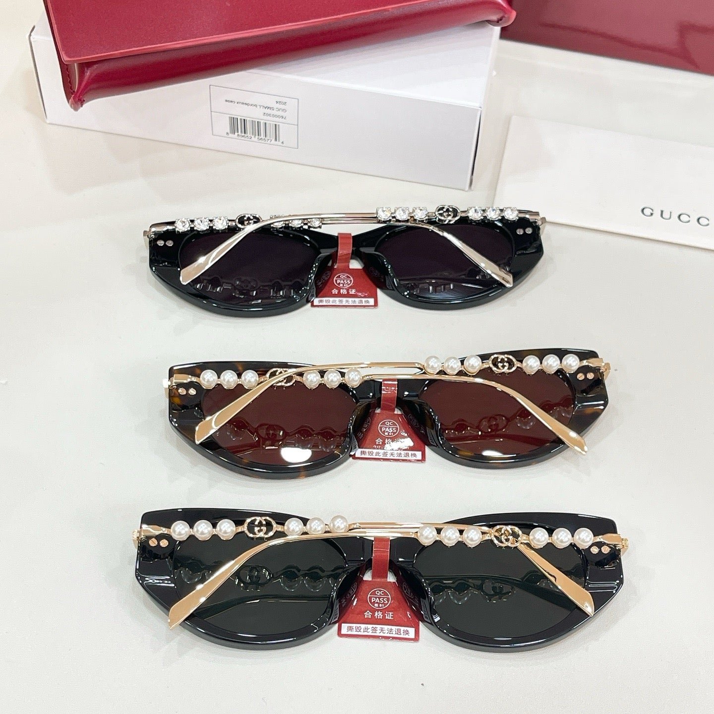 Mehrfarbige Sonnenbrille