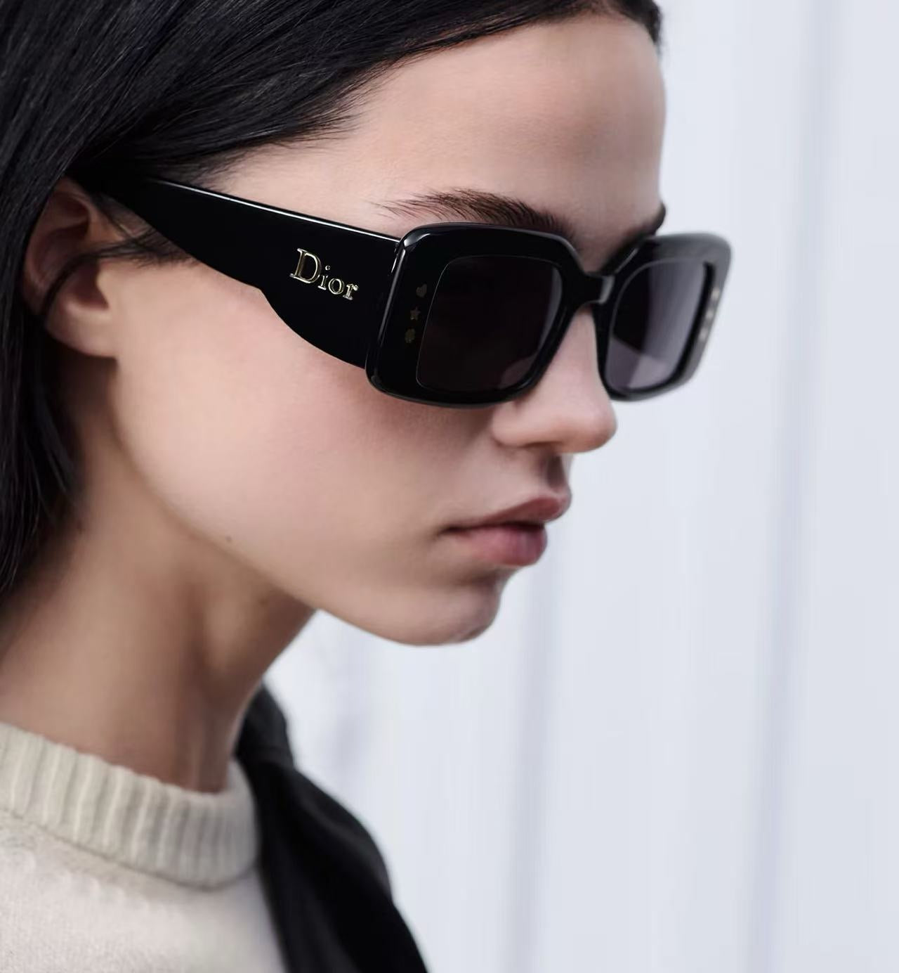 Mehrfarbige Sonnenbrille