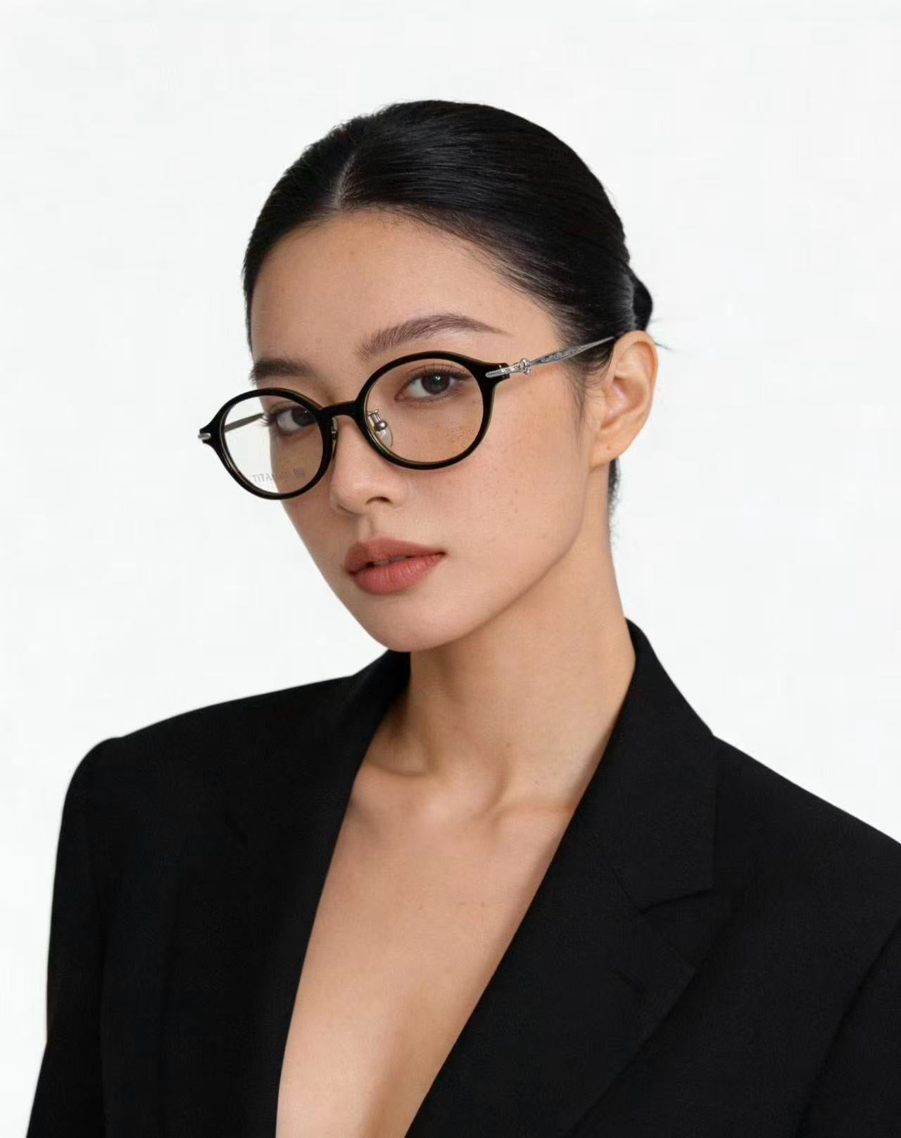 Mehrfarbige Sonnenbrille