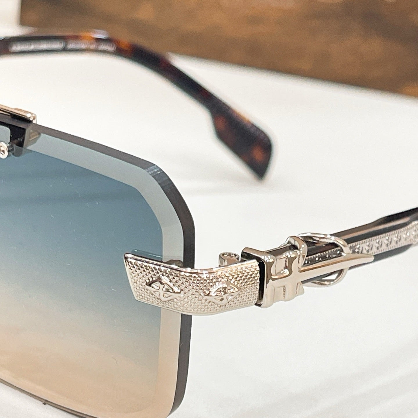 Multi-color Sunglass
