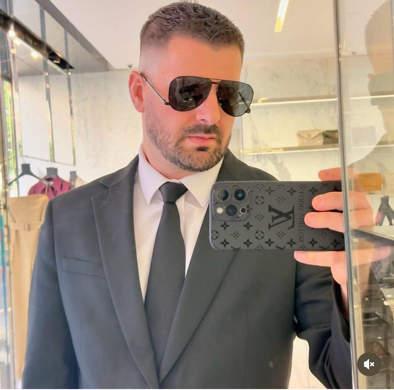 Mehrfarbige Sonnenbrille