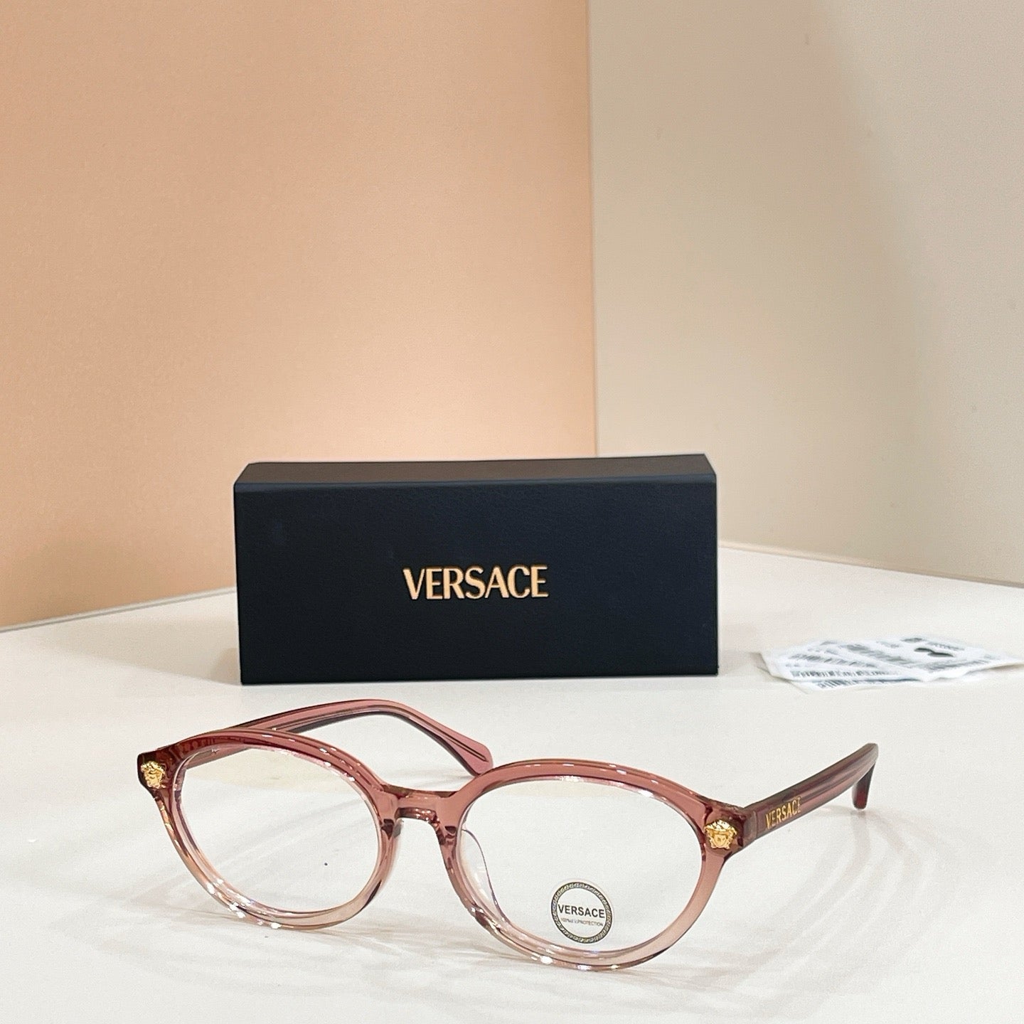 Mehrfarbige Sonnenbrille