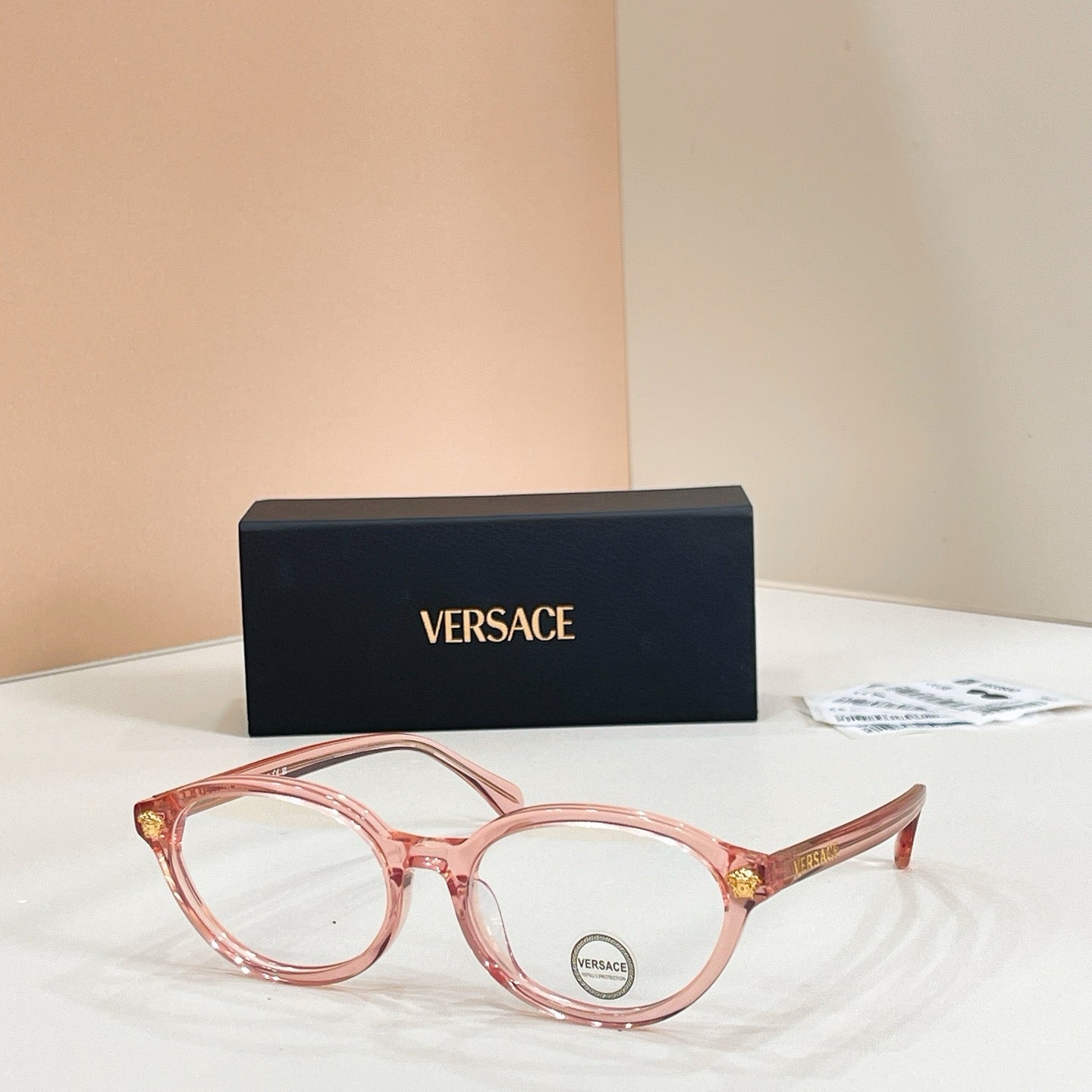Mehrfarbige Sonnenbrille