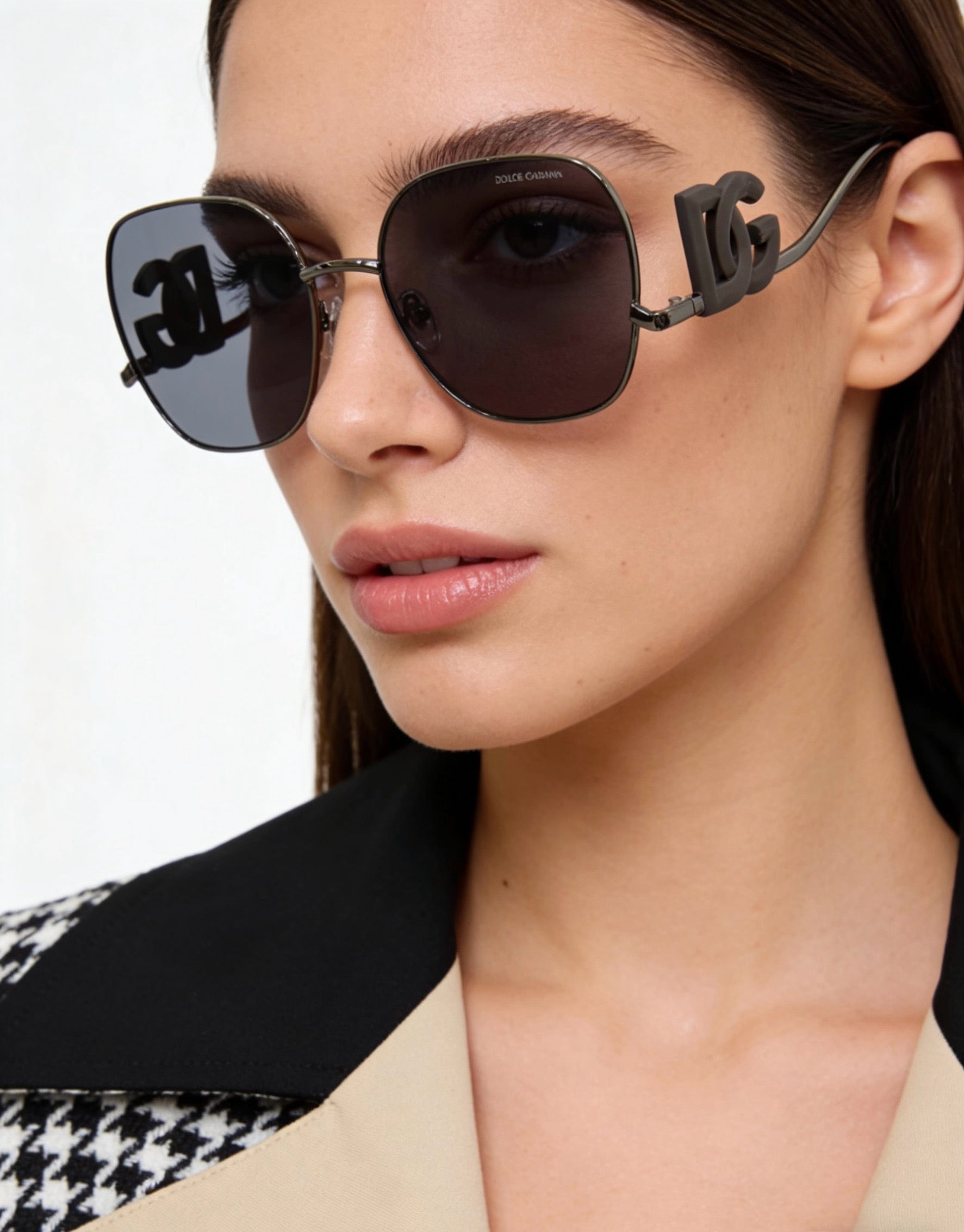 Mehrfarbige Sonnenbrille