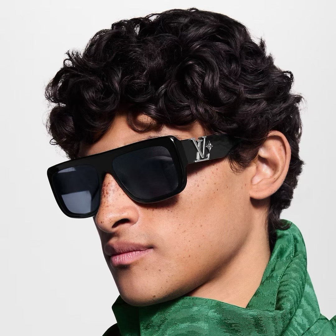 Mehrfarbige Sonnenbrille
