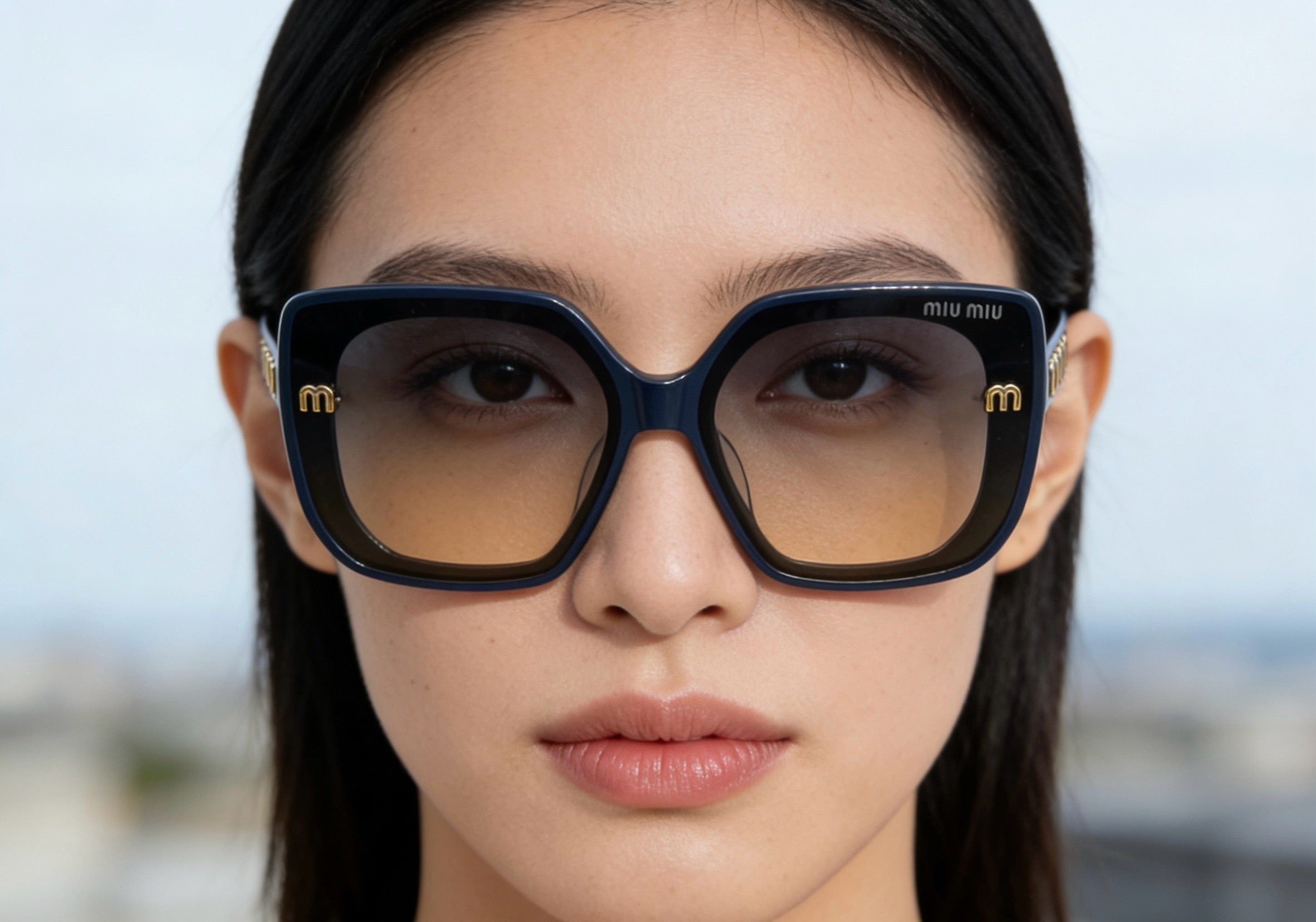 Mehrfarbige Sonnenbrille