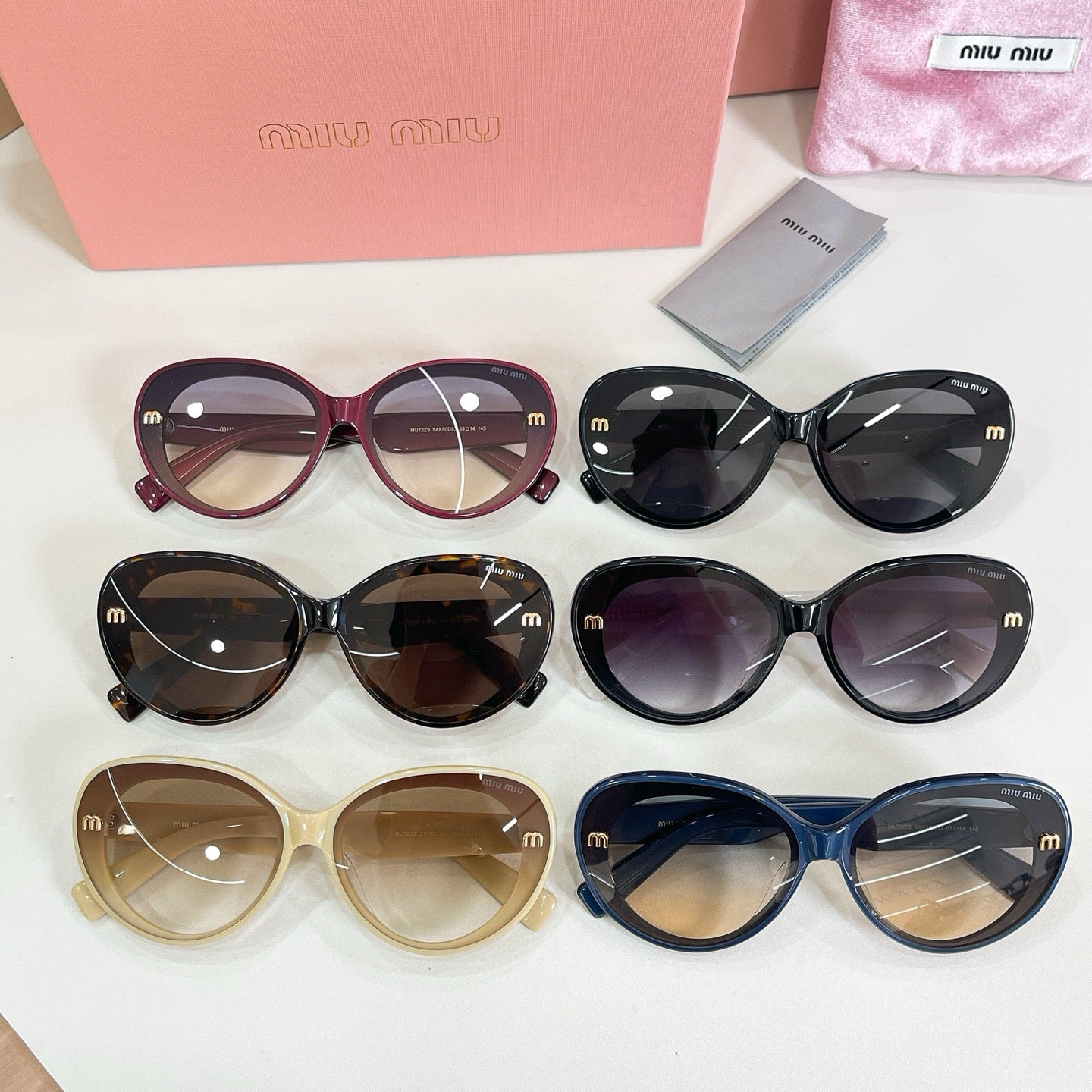 Mehrfarbige Sonnenbrille