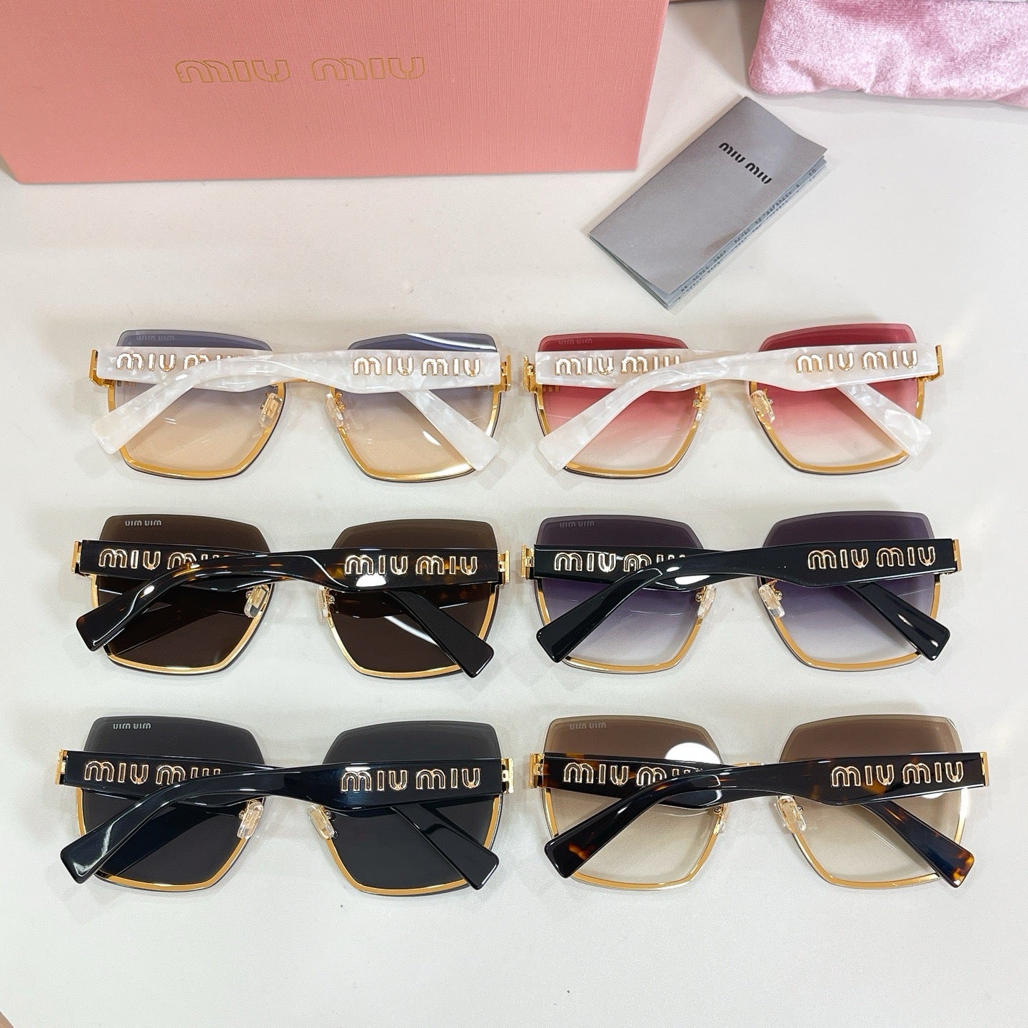 Mehrfarbige Sonnenbrille