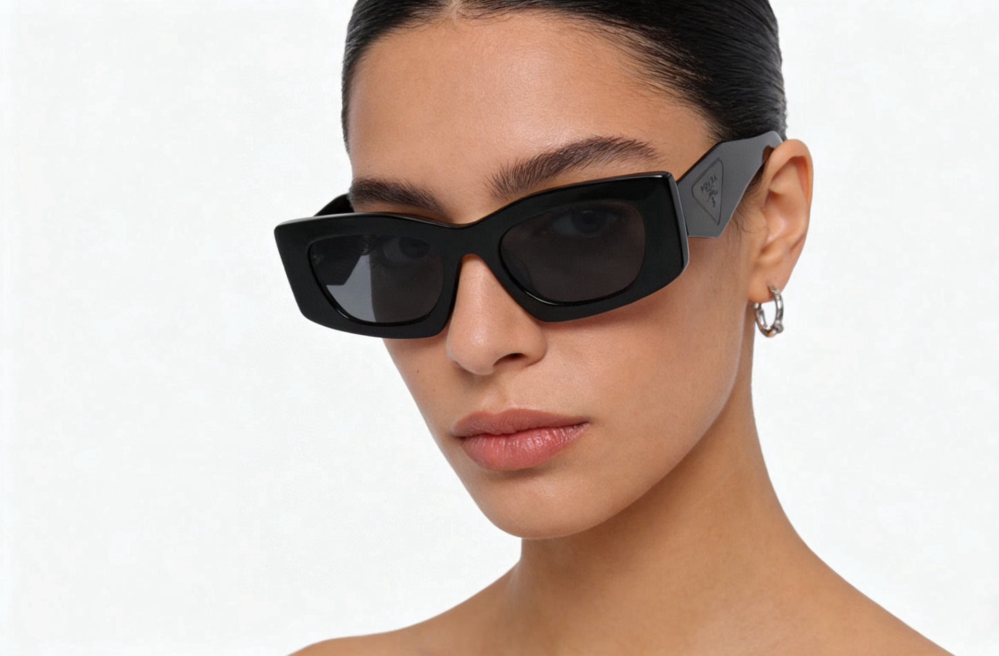 Mehrfarbige Sonnenbrille