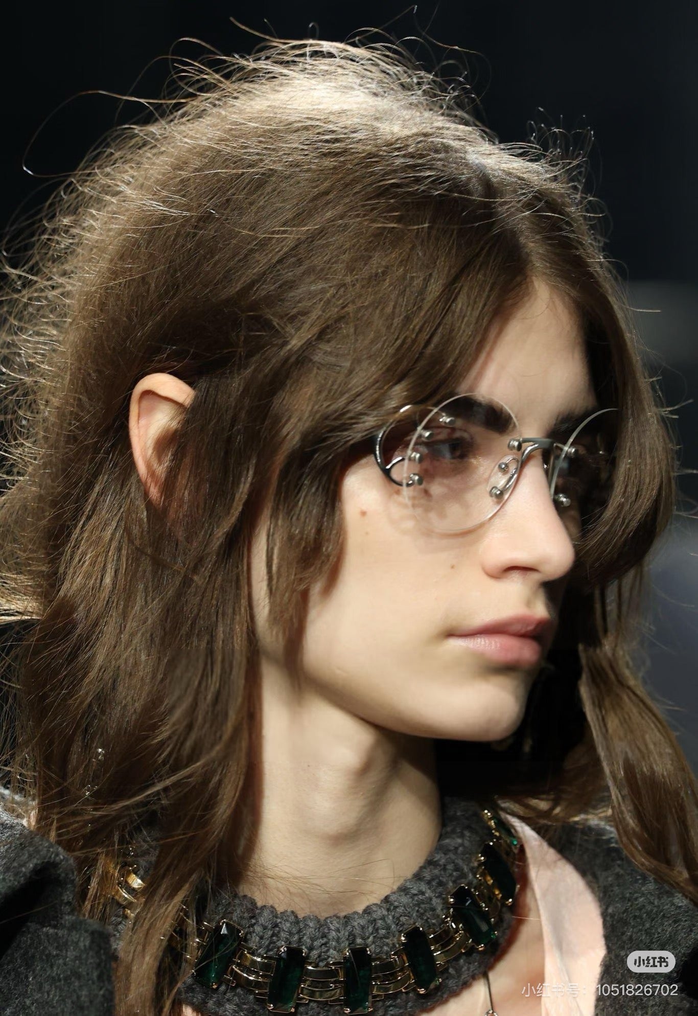 Mehrfarbige Sonnenbrille
