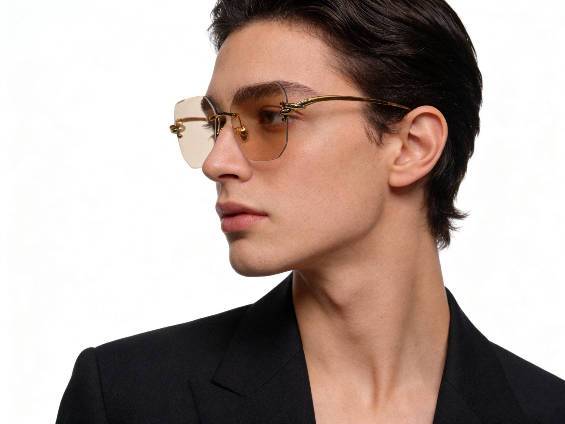 Mehrfarbige Sonnenbrille