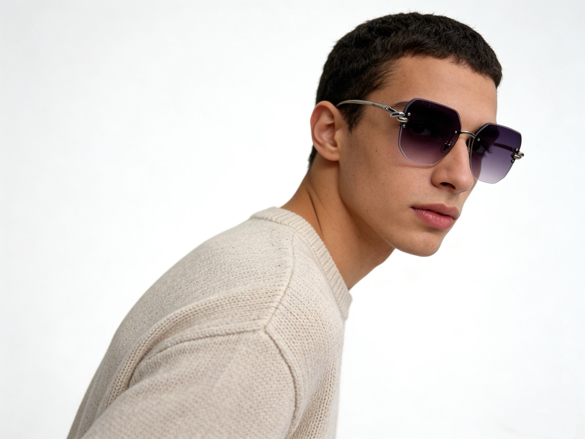 Mehrfarbige Sonnenbrille