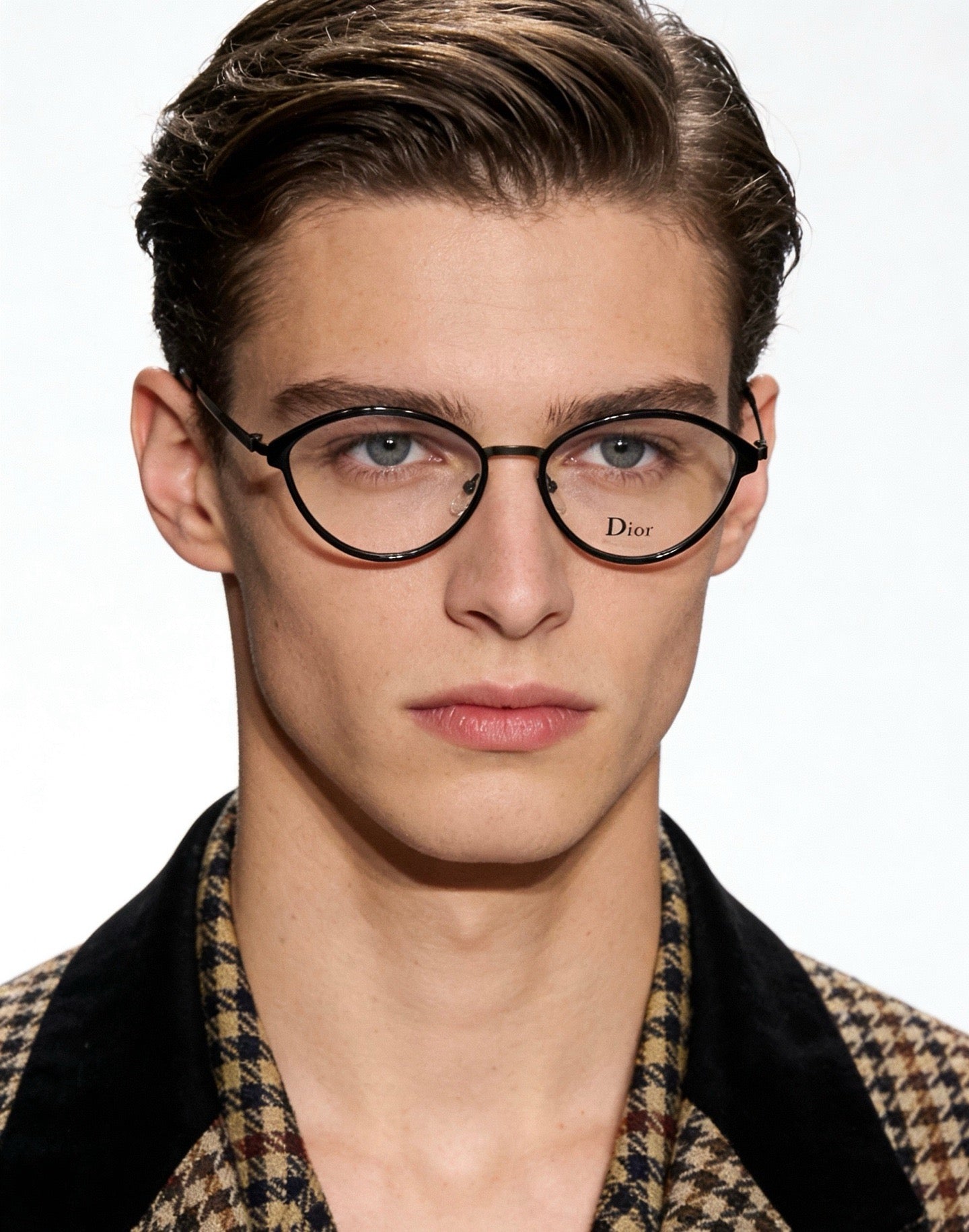 Mehrfarbige Sonnenbrille