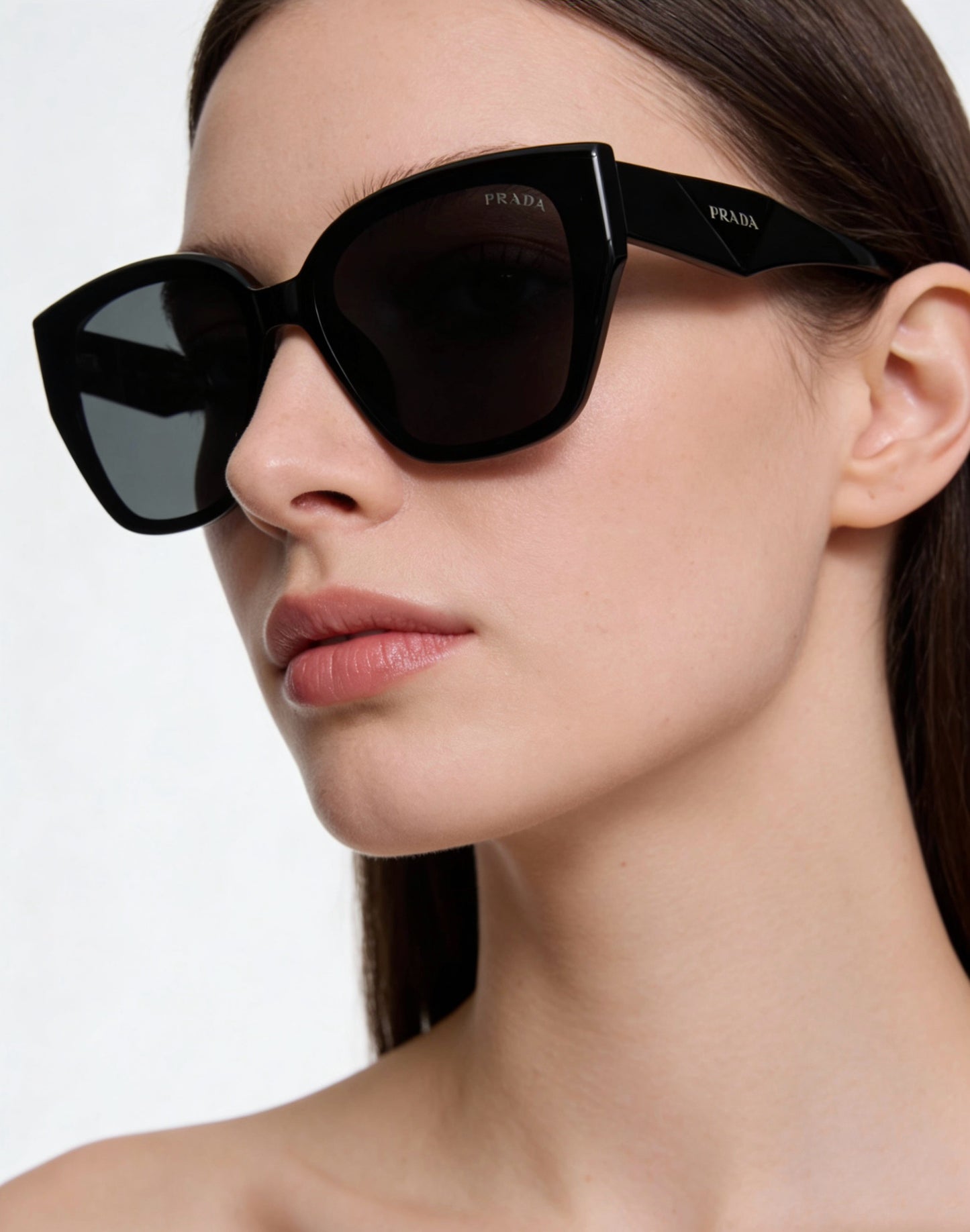 Mehrfarbige Sonnenbrille