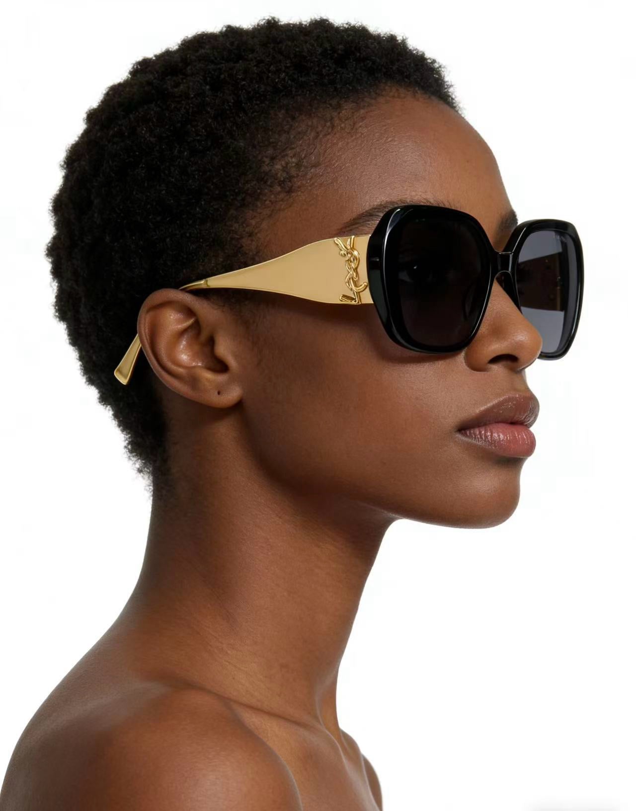 Mehrfarbige Sonnenbrille