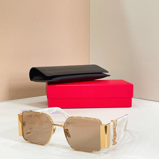 Mehrfarbige Sonnenbrille