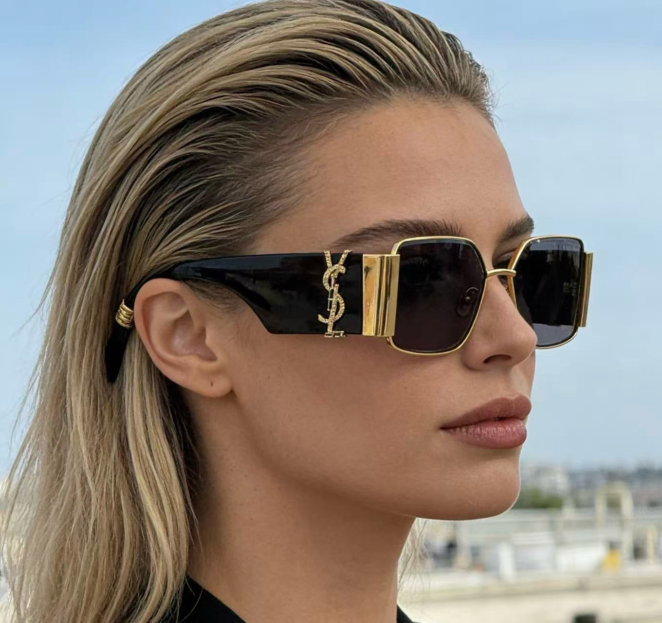 Mehrfarbige Sonnenbrille