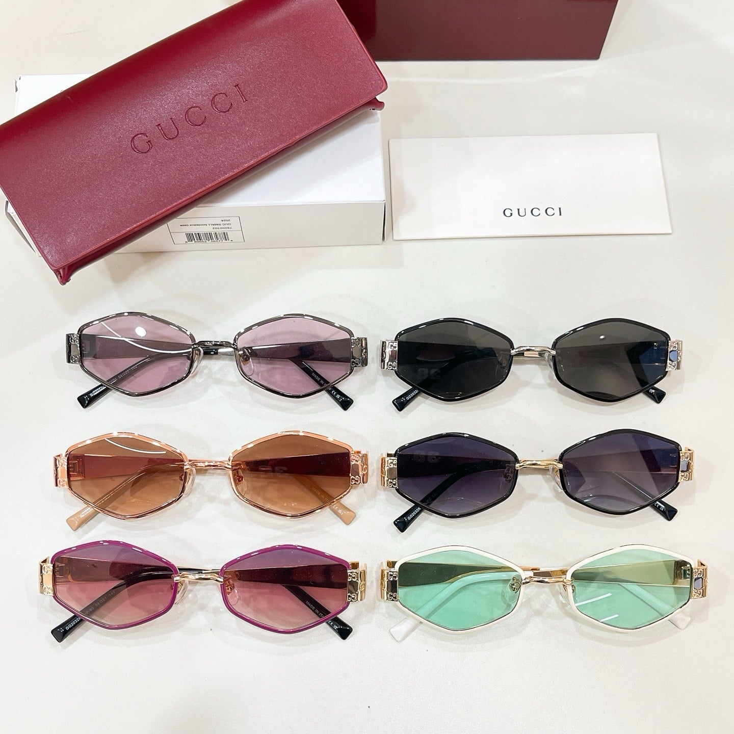 Mehrfarbige Sonnenbrille