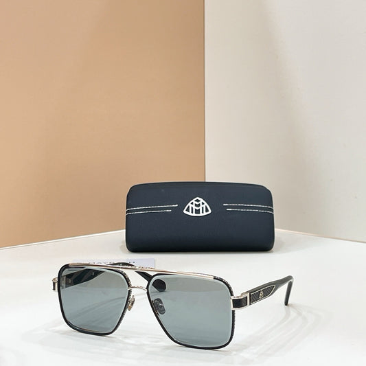 Mehrfarbige Sonnenbrille