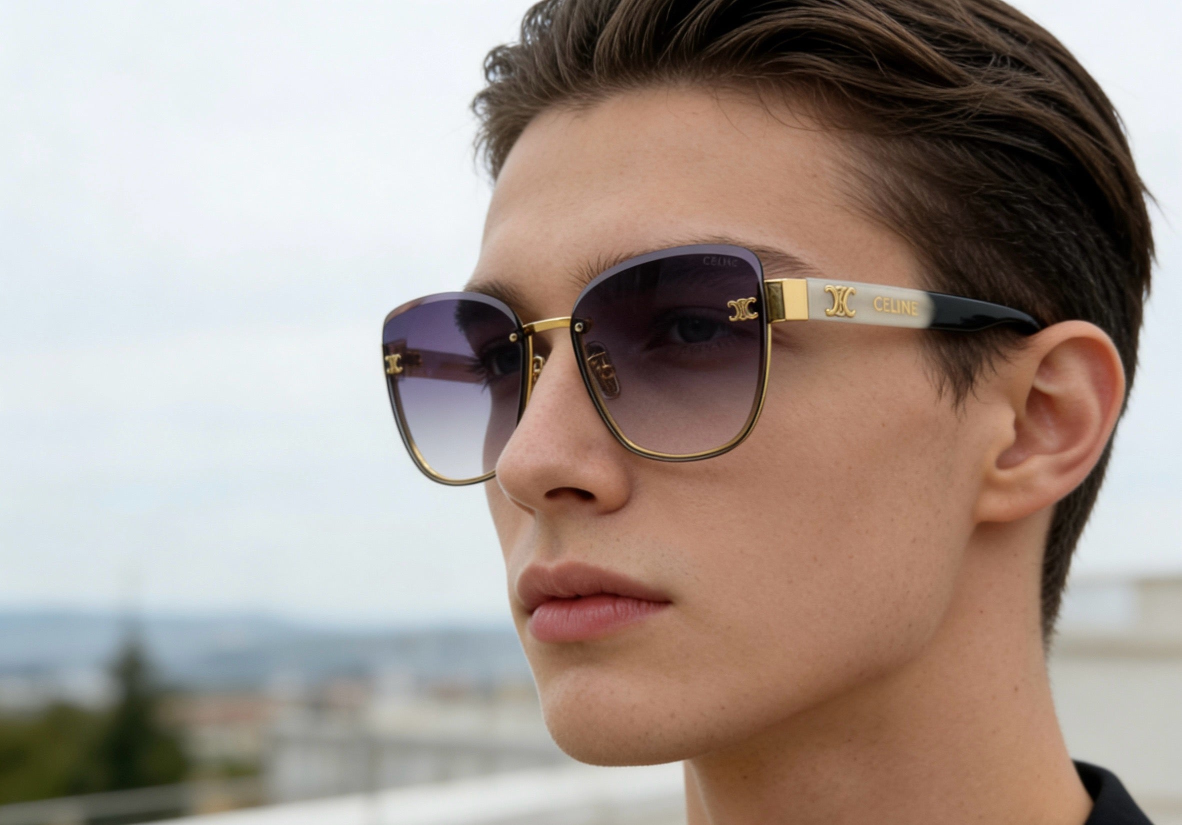 Mehrfarbige Sonnenbrille