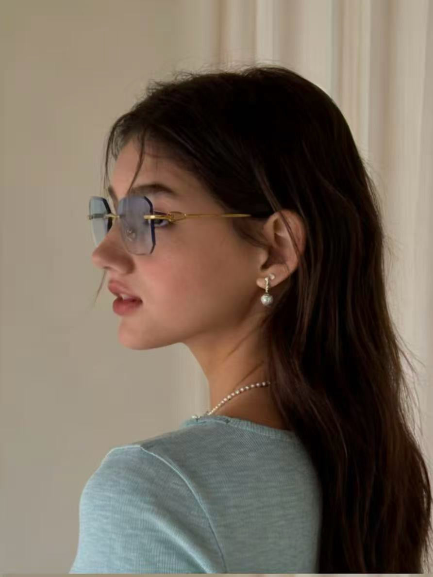 Mehrfarbige Sonnenbrille