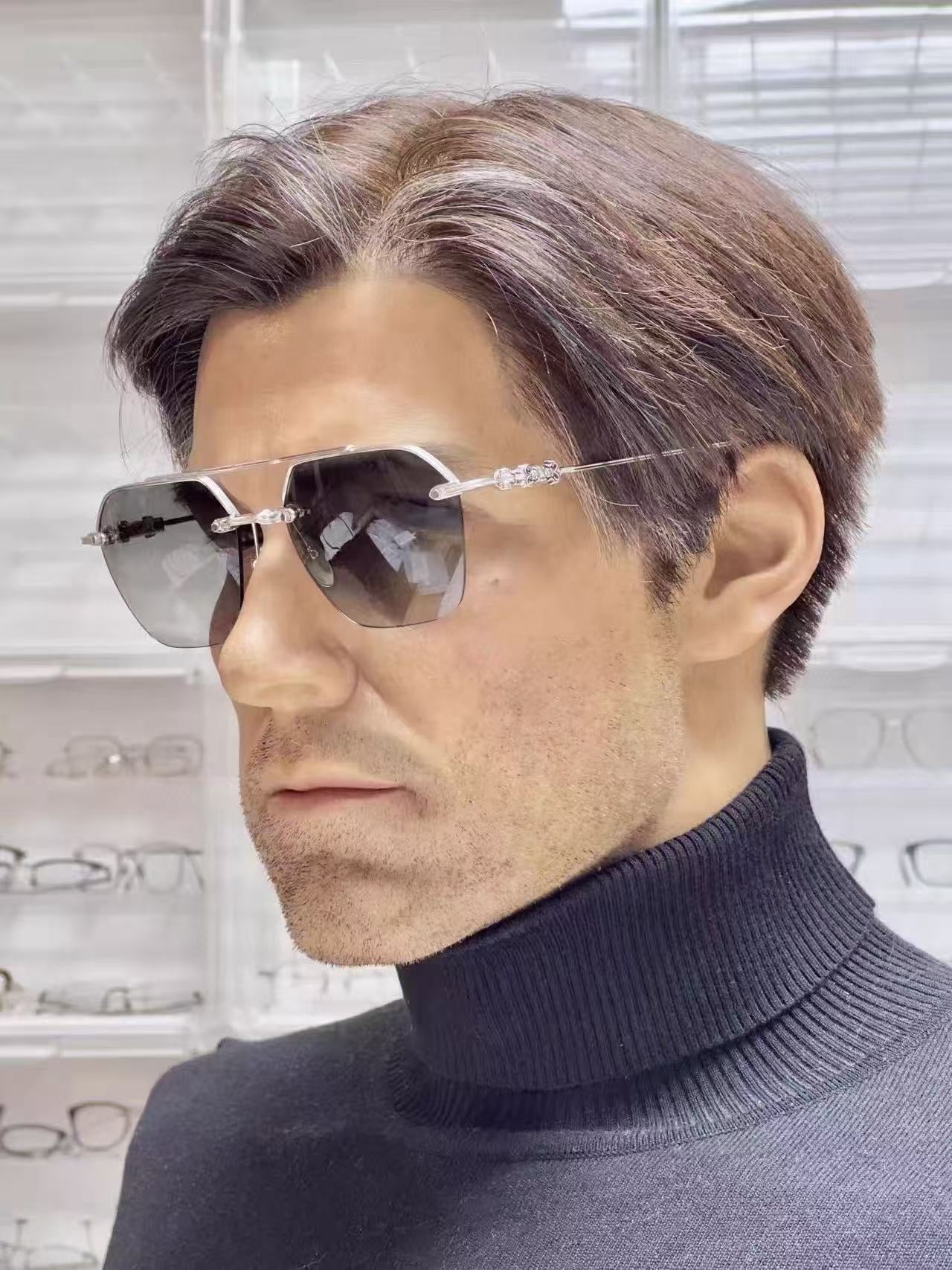 Mehrfarbige Sonnenbrille