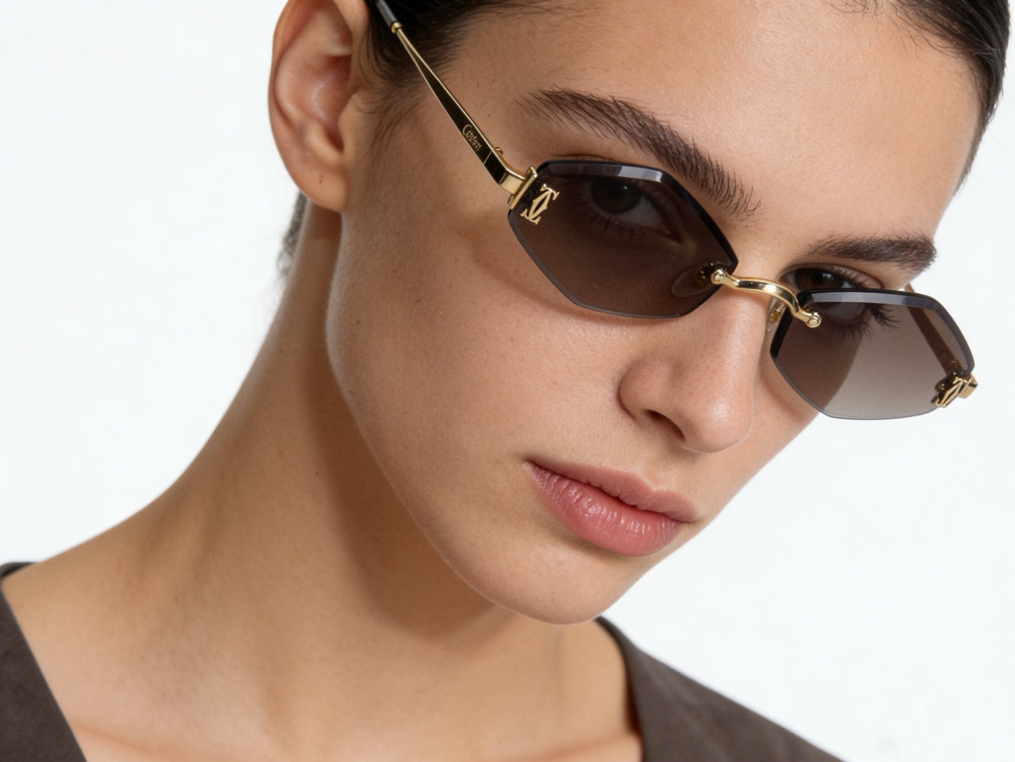 Mehrfarbige Sonnenbrille