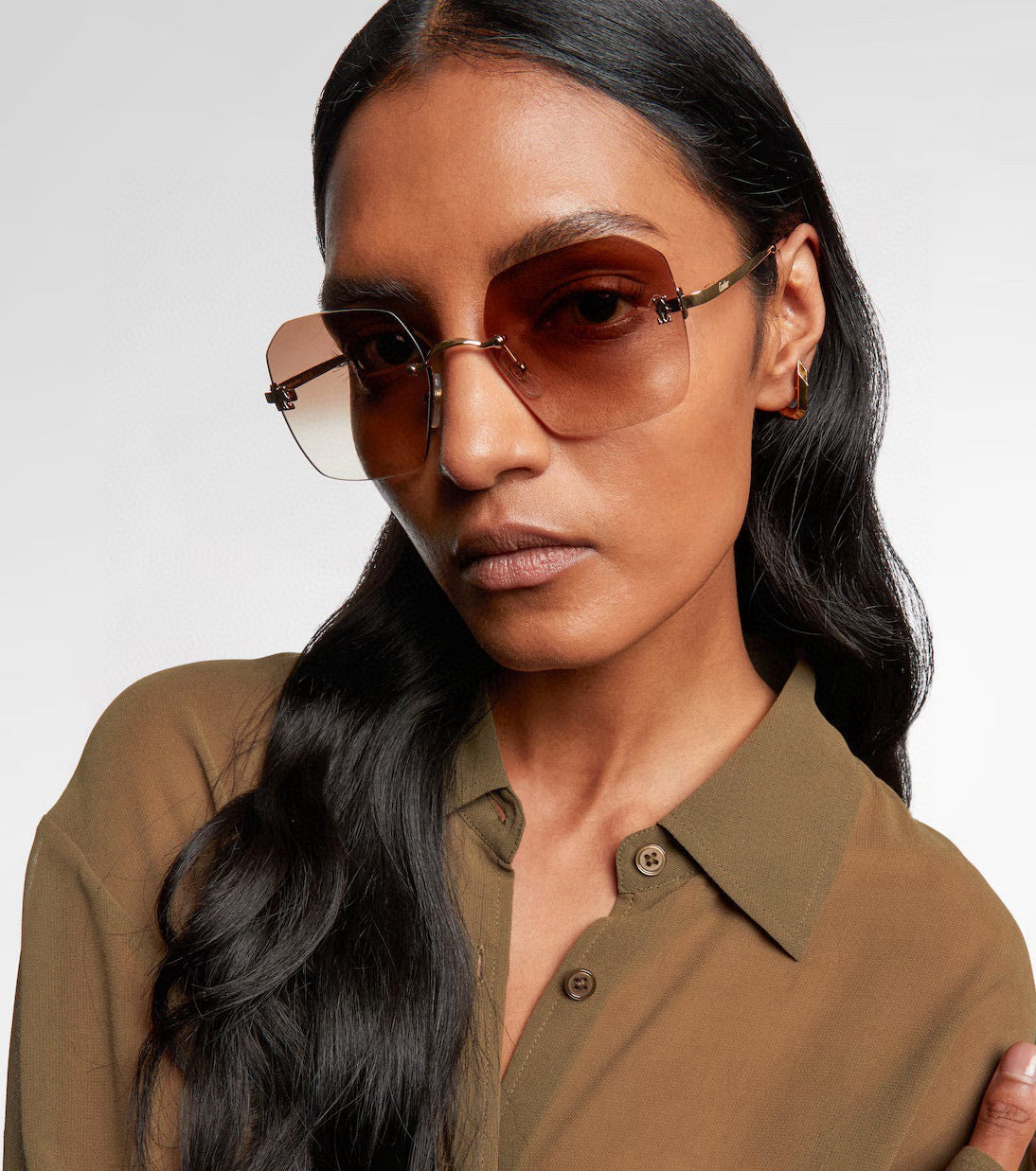 Mehrfarbige Sonnenbrille