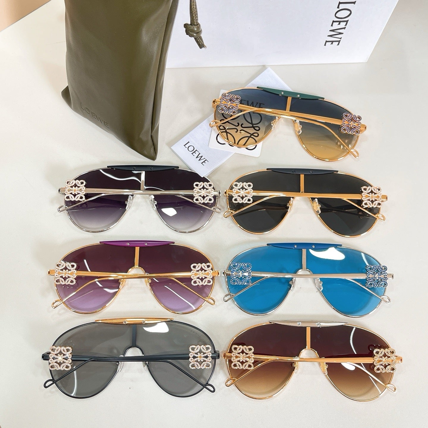 Mehrfarbige Sonnenbrille