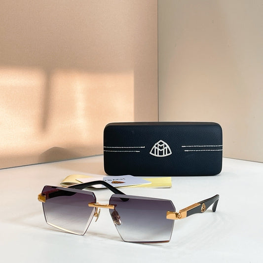 Mehrfarbige Sonnenbrille