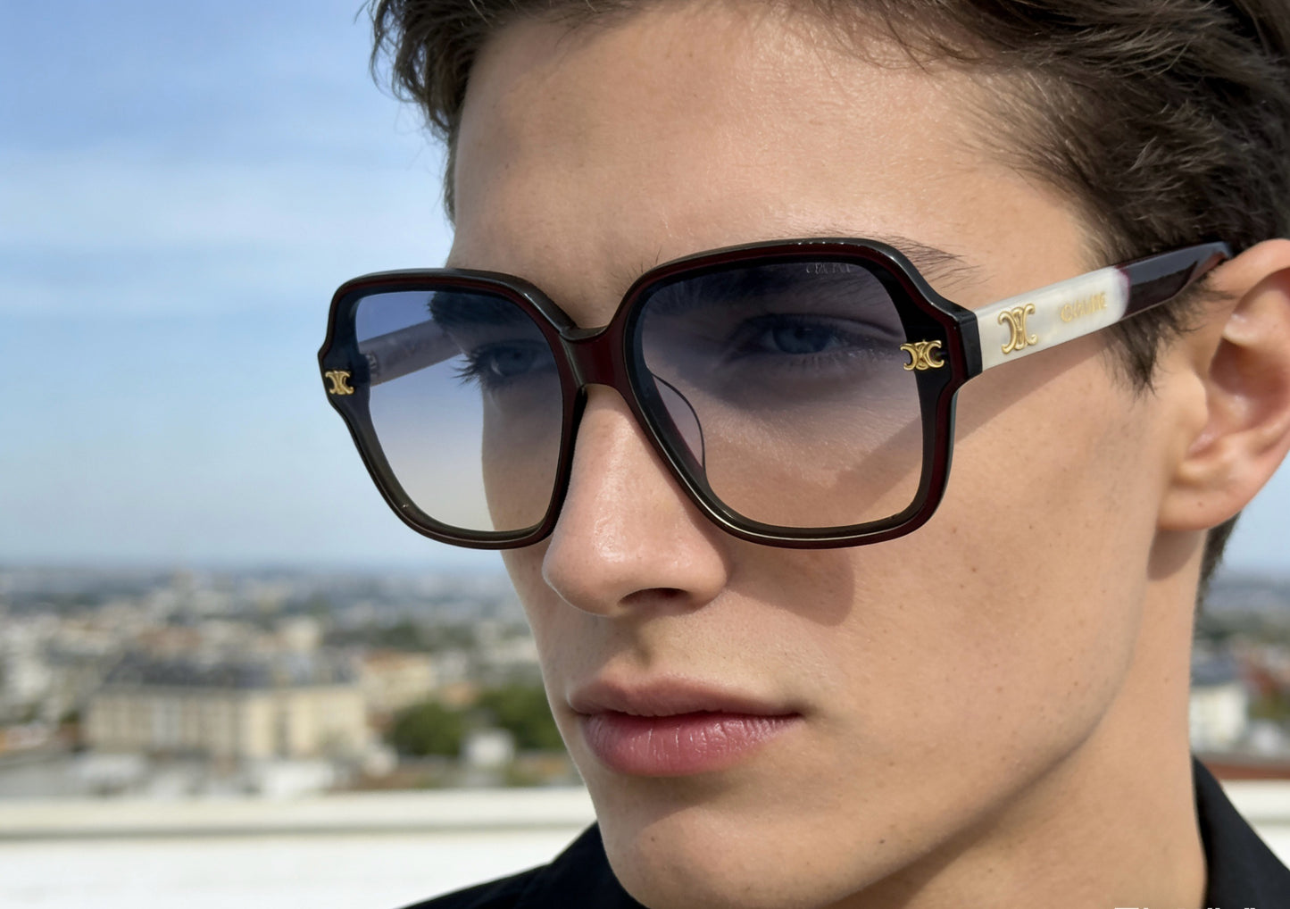 Mehrfarbige Sonnenbrille