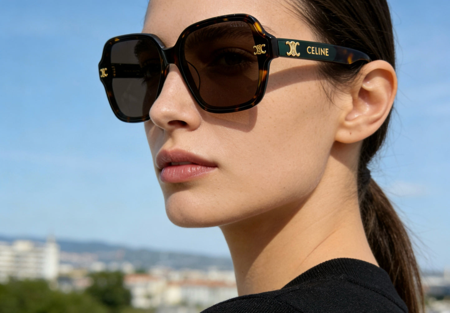Mehrfarbige Sonnenbrille