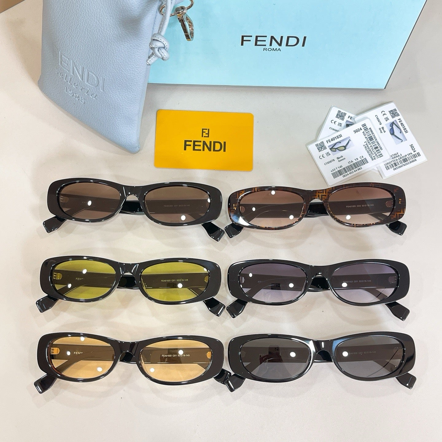 Mehrfarbige Sonnenbrille